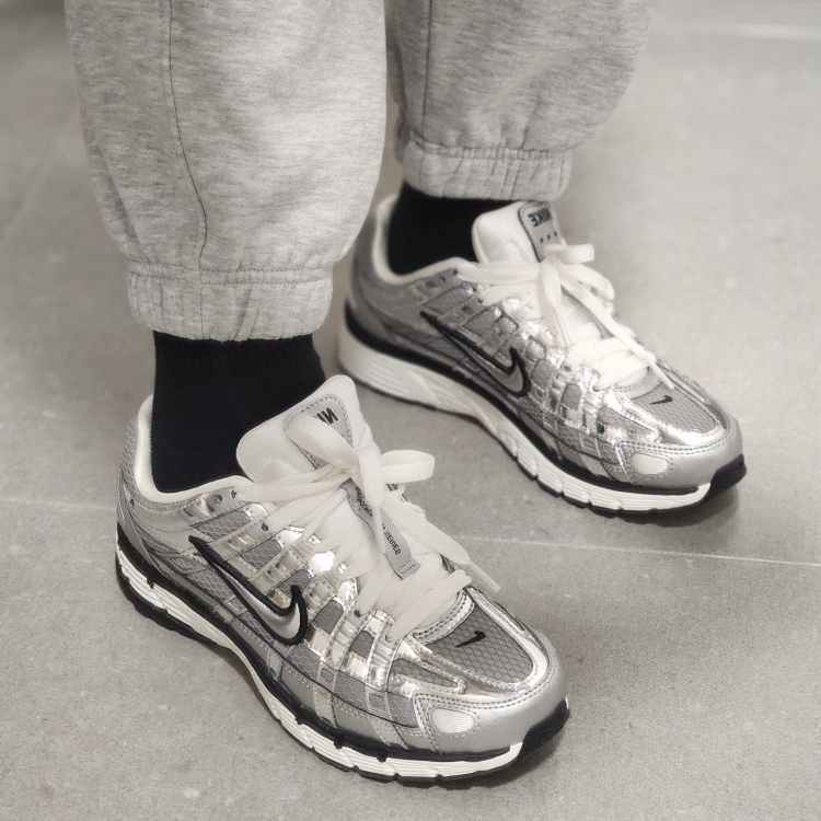 Nike P-6000 Metallic Silver 착용 스타일