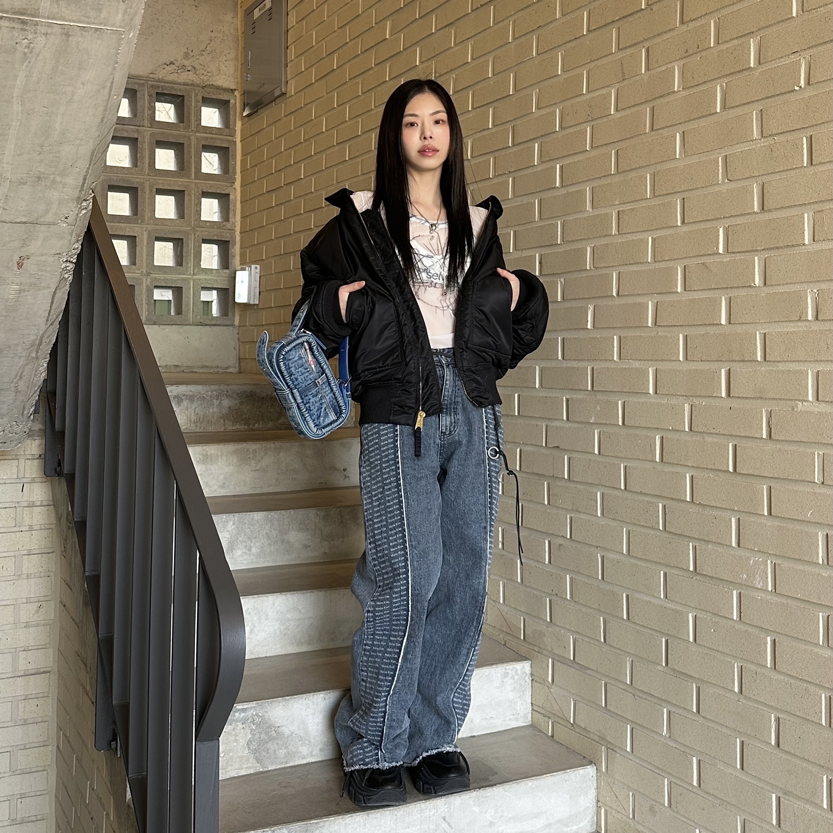 Diesel Nille-Mini Crossbody Bag in Monogram Denim Blue, Our Legacy Ladon Belt Leather Black 착용 스타일 - 1