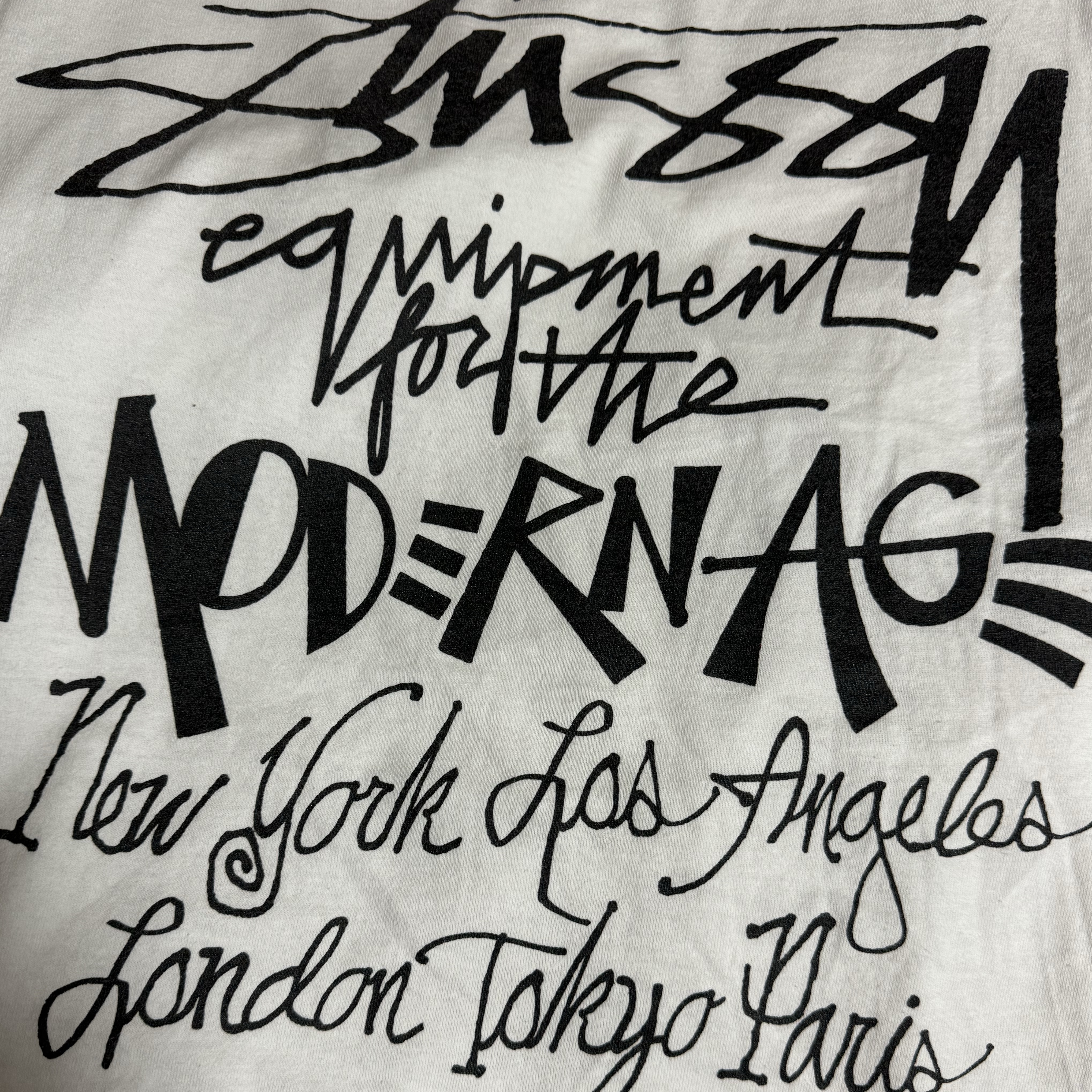 Stussy Modern Age T-Shirt White 착용 스타일
