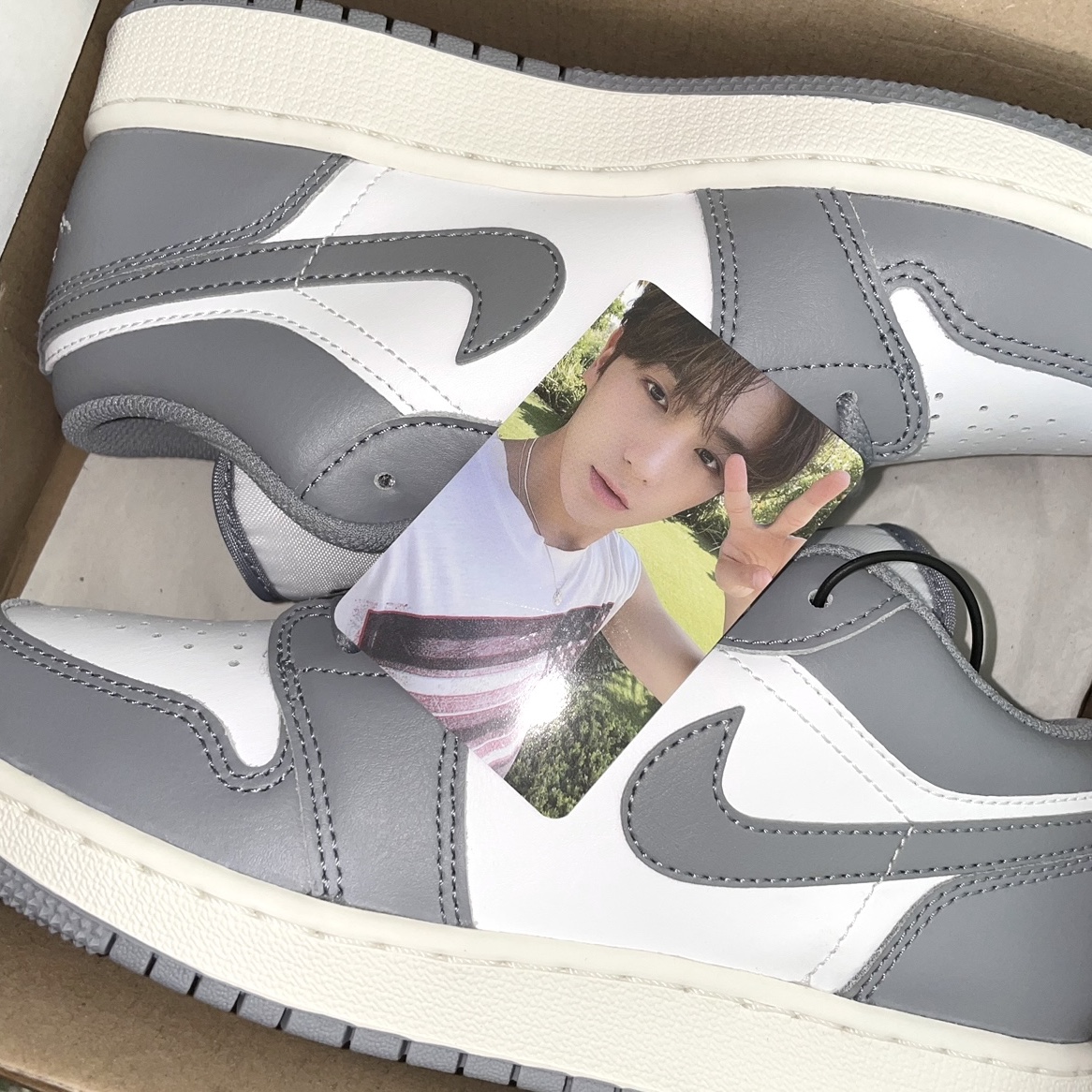 (GS) Jordan 1 Low Stealth and White 착용 스타일