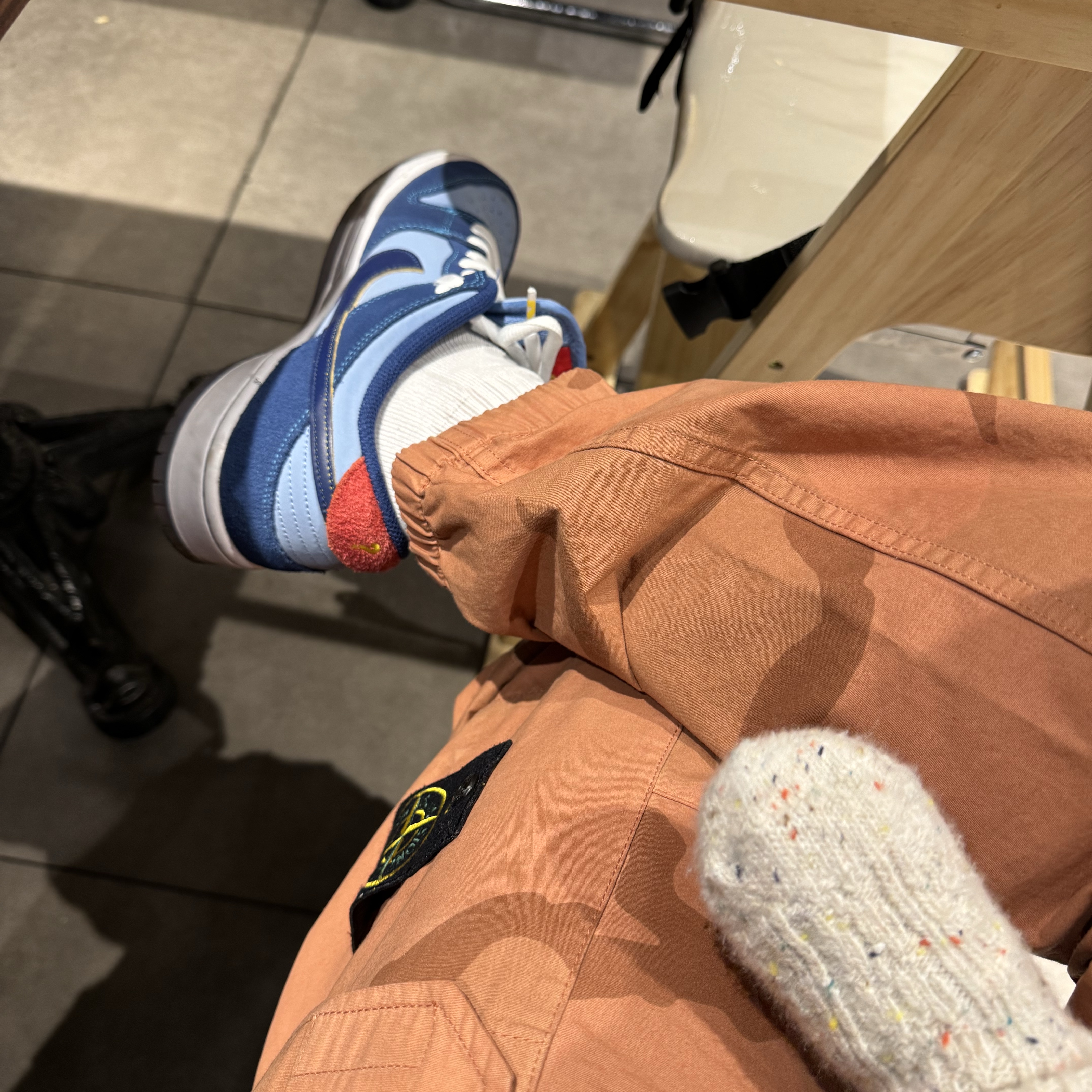 Supreme x Stone Island Camo Cargo Pants Coral - 19SS 착용 스타일