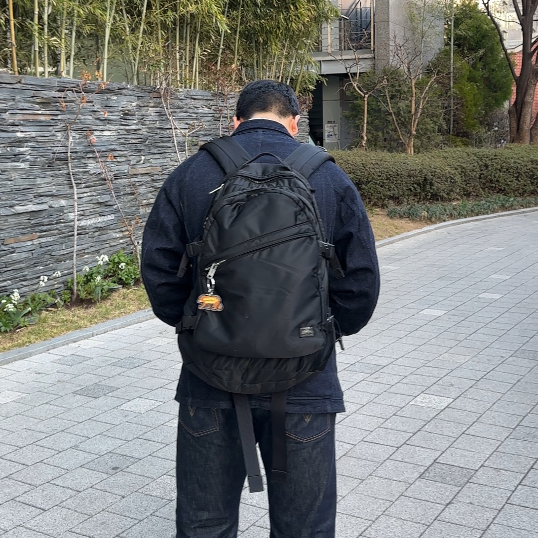 Kapital 12 oz. Denim Cactus Coverall (Black Thread Ver) Indigo, Levi's 501 Original Fit Jean Dark Wash 착용 스타일 - 2