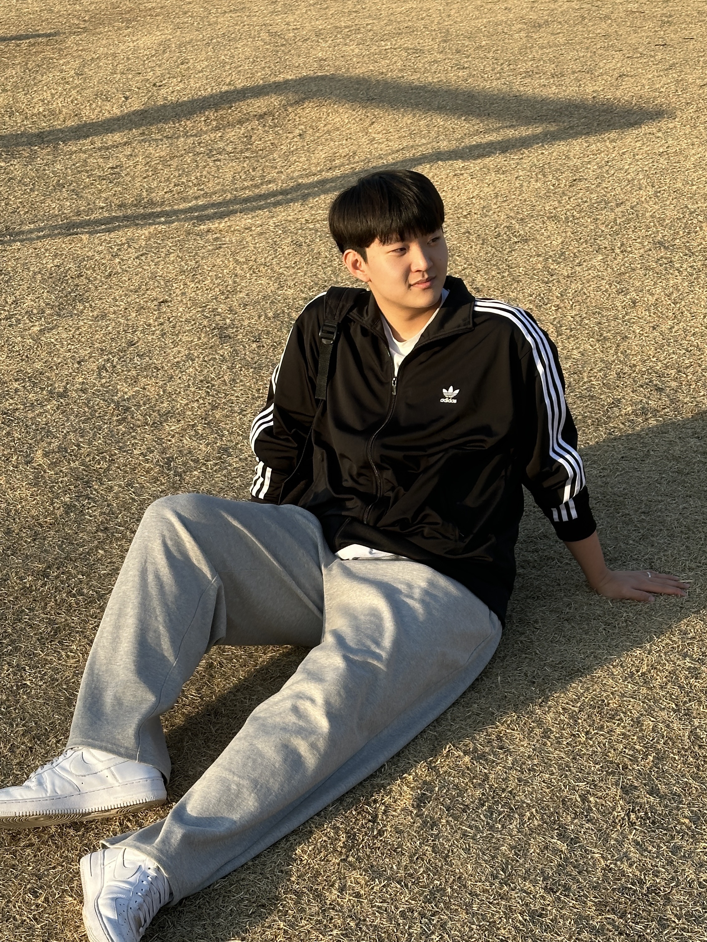 Adidas Adicolor Classics Firebird Track Top Black - KR Sizing, Nike Air Force 1 '07 Low White 착용 스타일