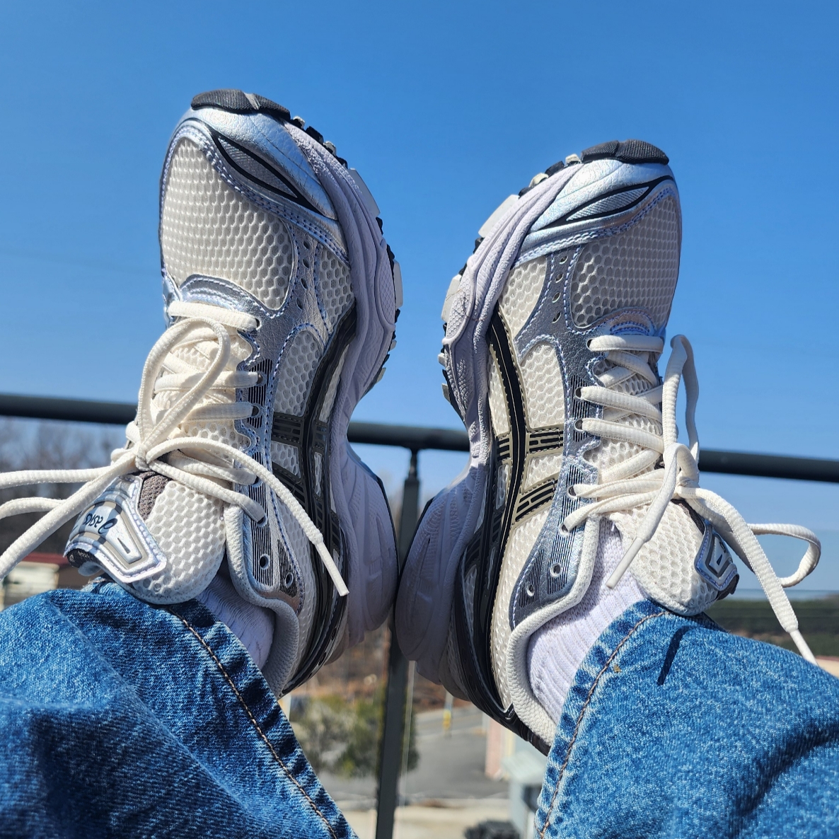 Asics Gel-Kayano 14 Cream Black 착용 스타일 - 2