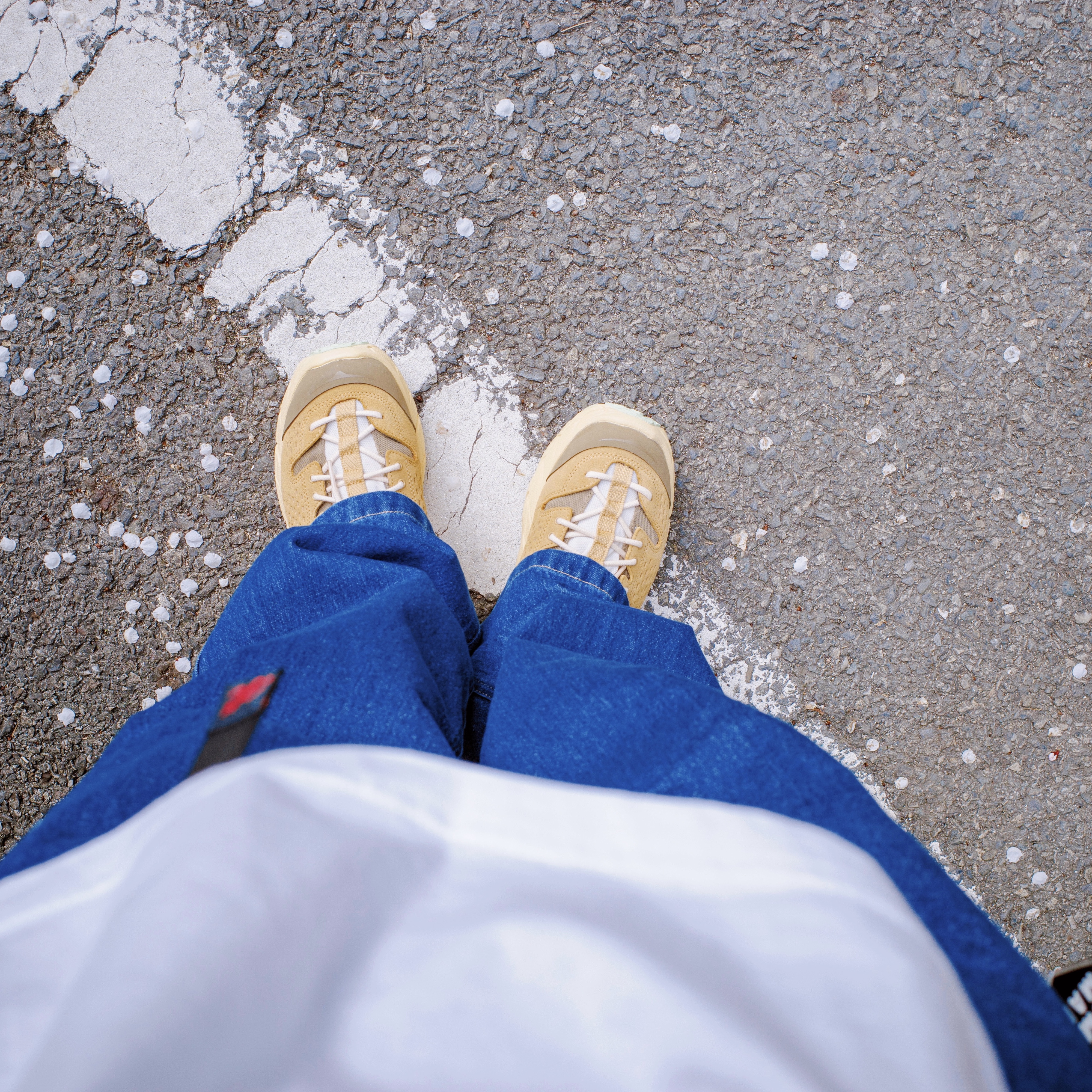 Hoka Tor Ultra Low TP Wheat Mushroom, Stussy Basic Stussy T-Shirt White 2022 착용 스타일 - 1