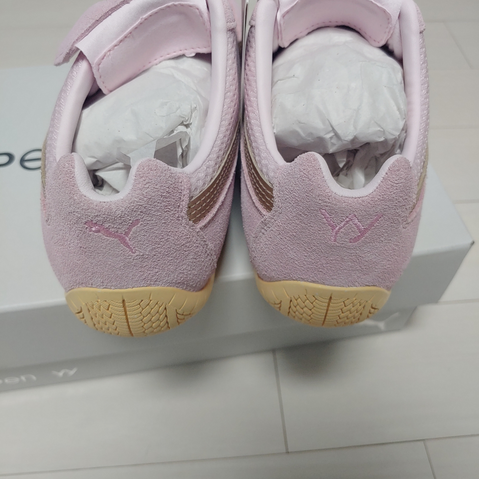 Puma x Open Yy Speedcat Whisp of Pink Chamomile 착용 스타일 - 4
