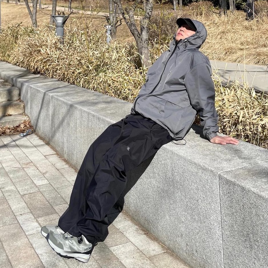 Sansan Gear Windblock Pants Black - 22FW 착용 스타일