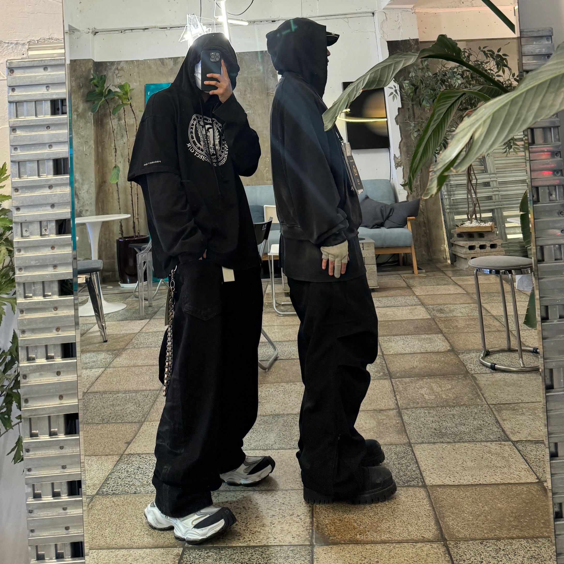 Nonnod Side Zip Cargo Pants Black, Project G/R Backward Denim Pants Black 착용 스타일