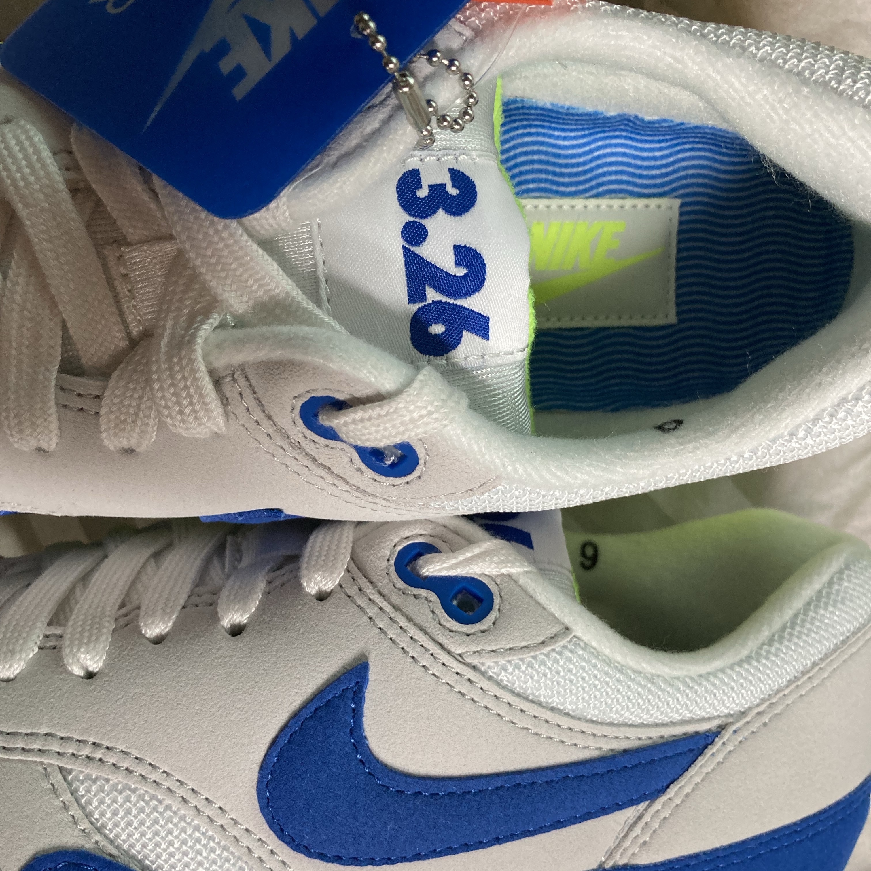 Nike Air Max 1 '86 OG Royal Volt 착용 스타일