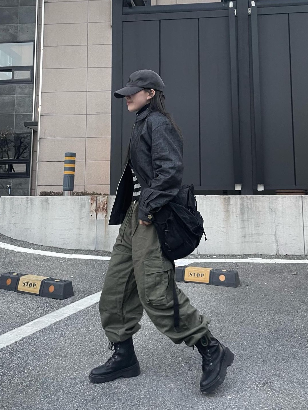 Traktat Staff Harrington Jacket Black 착용 스타일 - 2