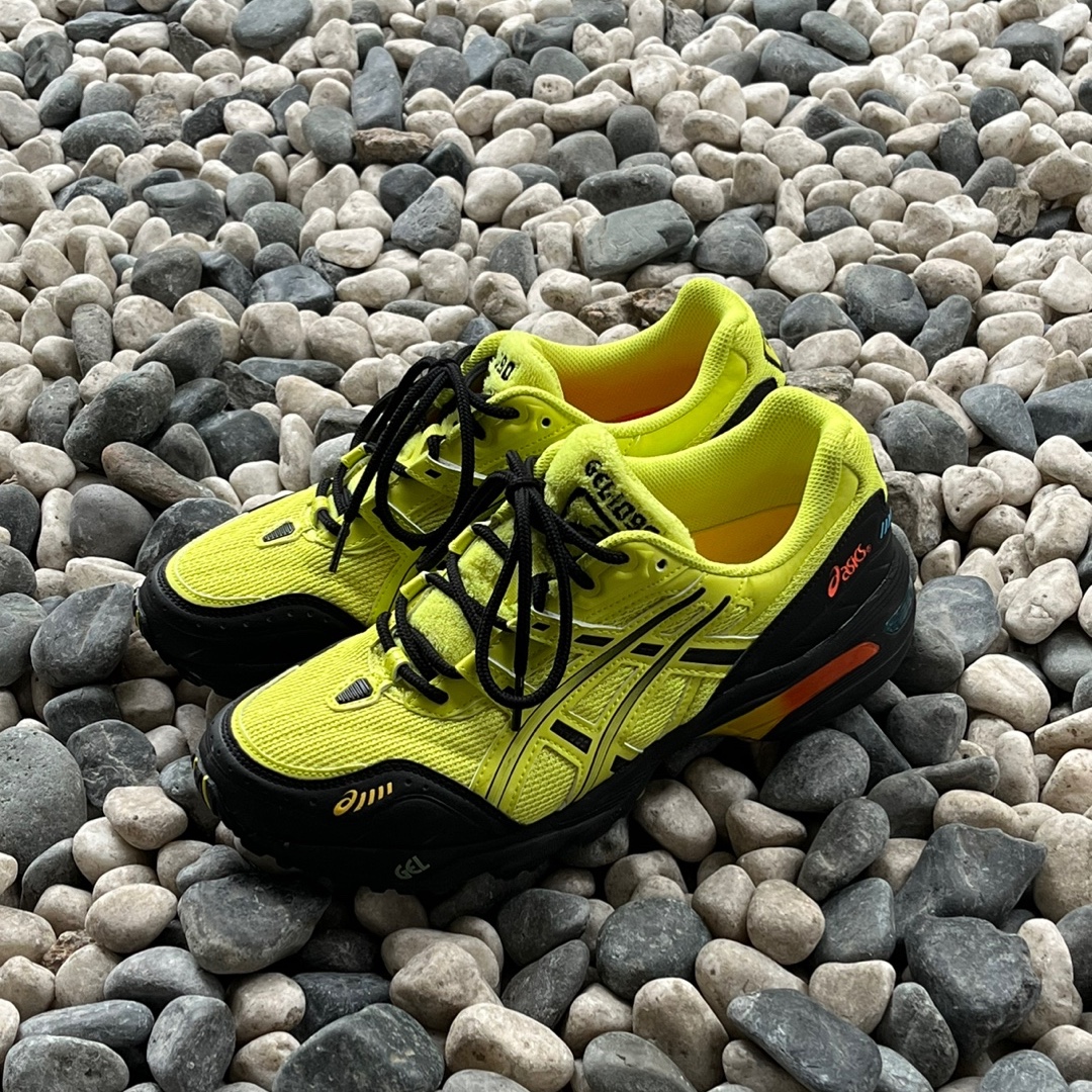 Asics x IAB Studio Gel-1090 Lime 착용 스타일 - 4