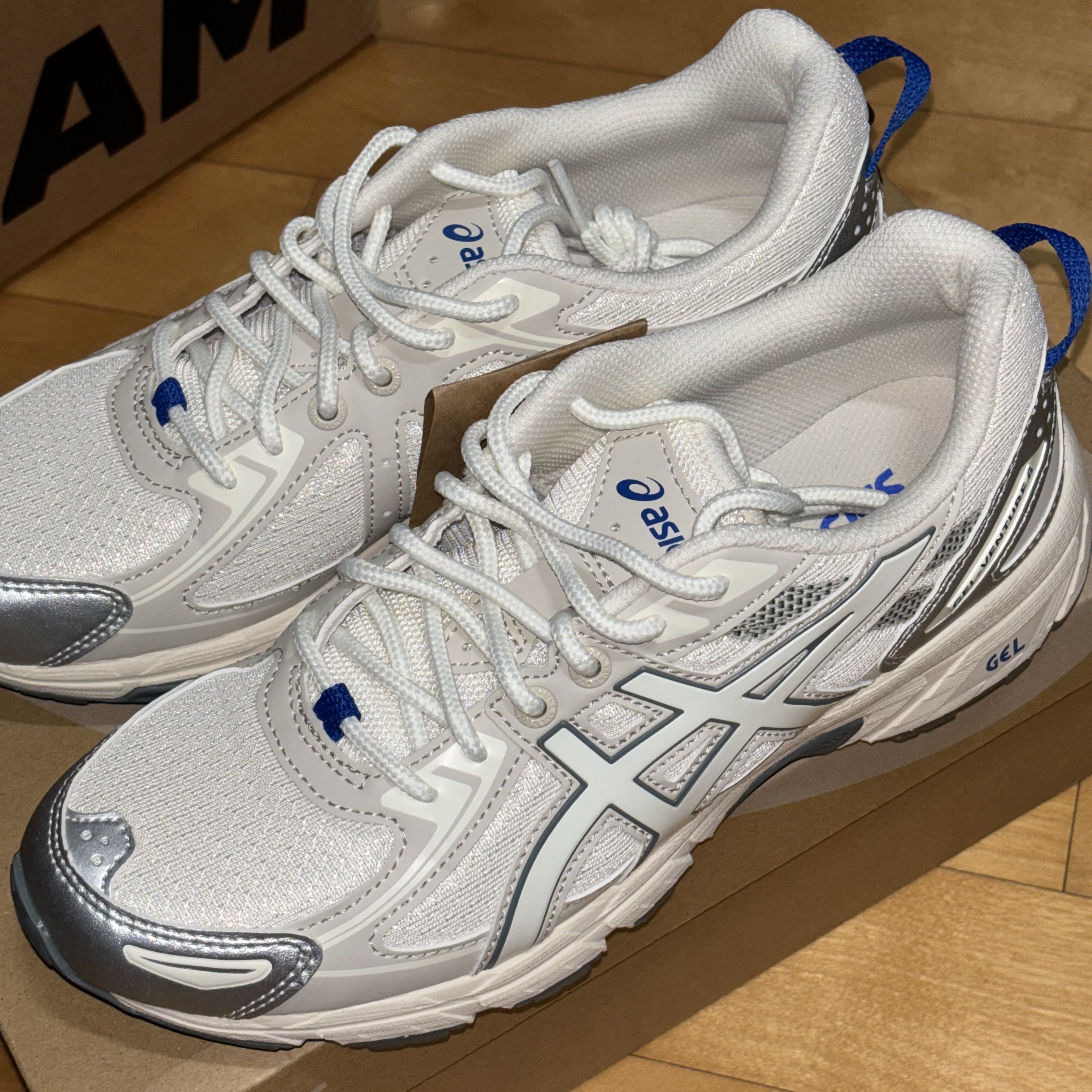 (W) Asics Gel-Venture 6 Cream 착용 스타일