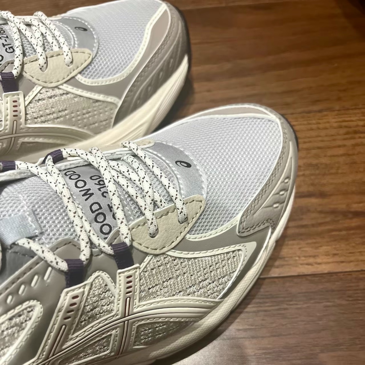 Asics x Wood Wood GT-2160 Cream Oatmeal 착용 스타일