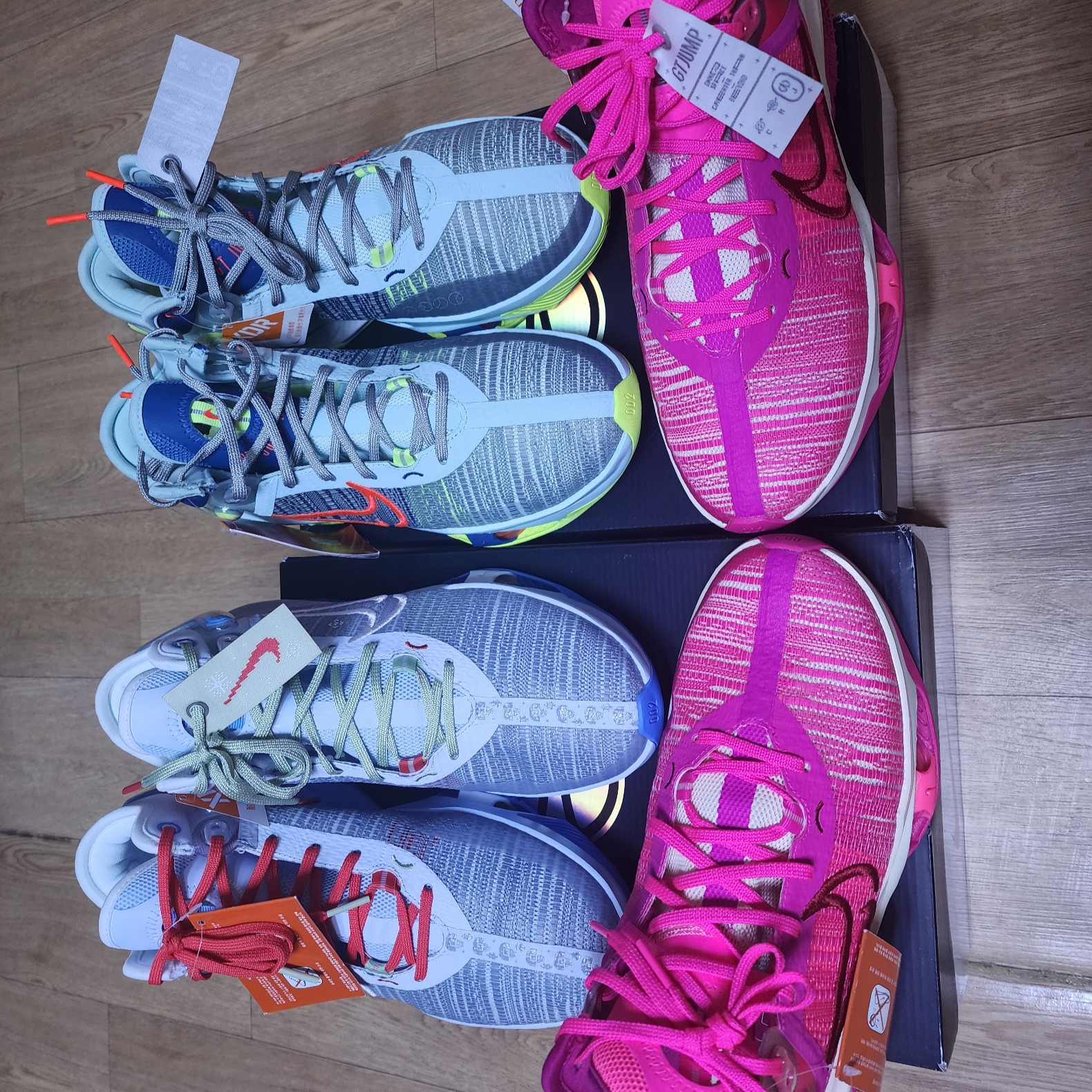 Nike Air Zoom GT Jump 2 EP Wolf Grey Blue Tint, Nike Air Zoom GT Jump 2 Mica Green Bright Crimson 착용 스타일 - 1