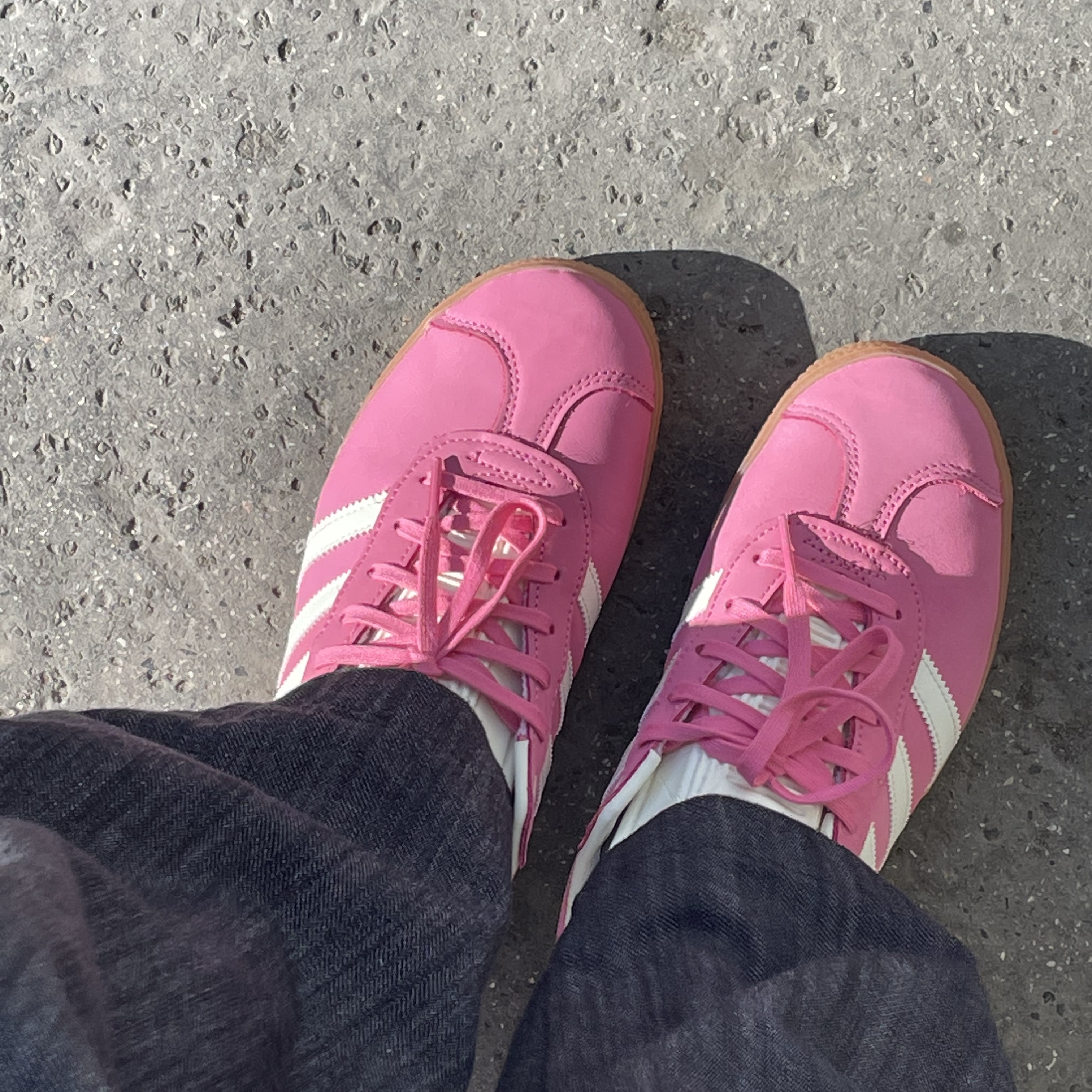 (J) Adidas Gazelle Pink Fusion Ivory 착용 스타일