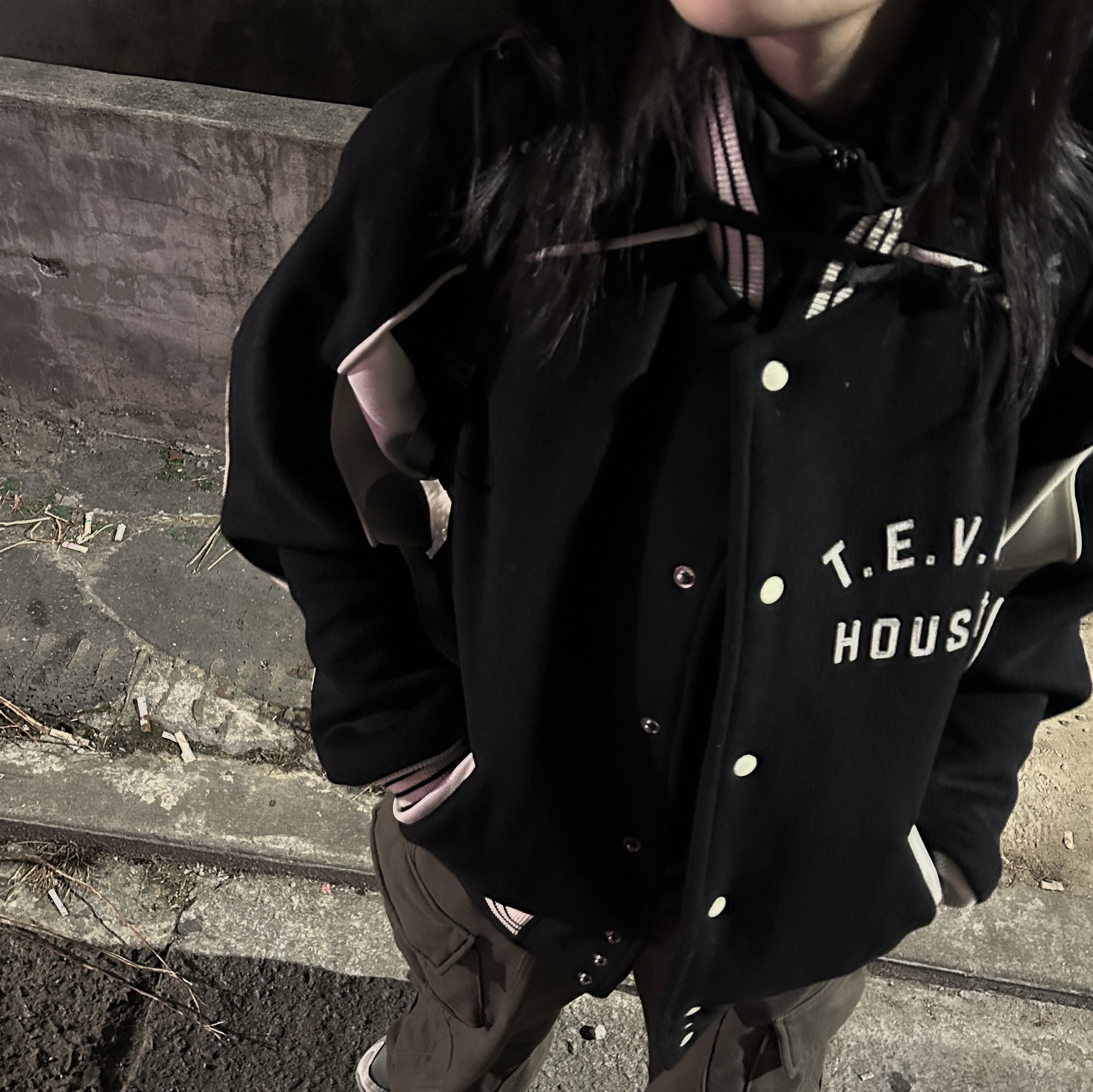 Thevinylhouse Wool Varsity Jacket Black, The North Face Stream 12 Black 착용 스타일 - 2