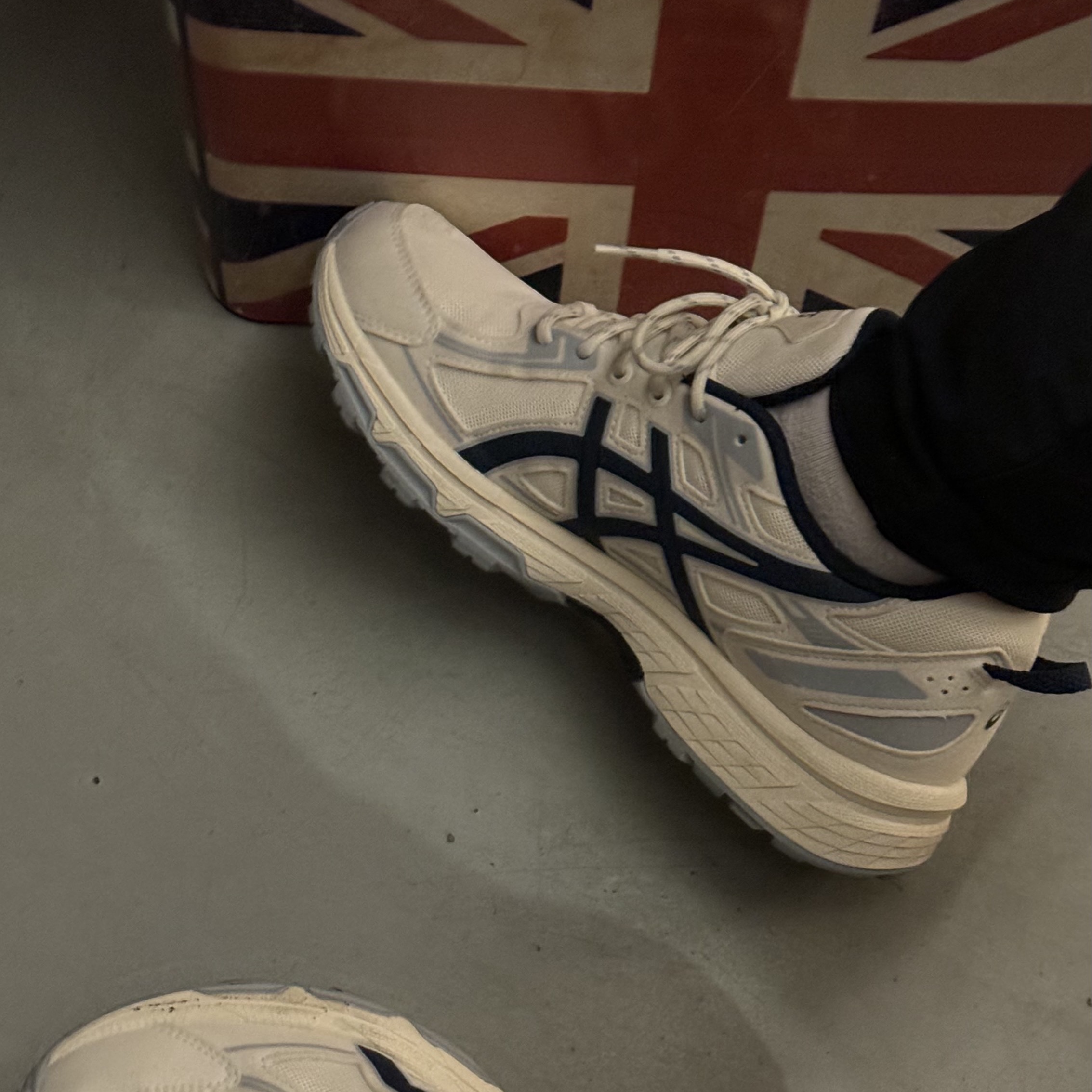 Asics Gel-Venture 6 SPS Birch French Blue 착용 스타일