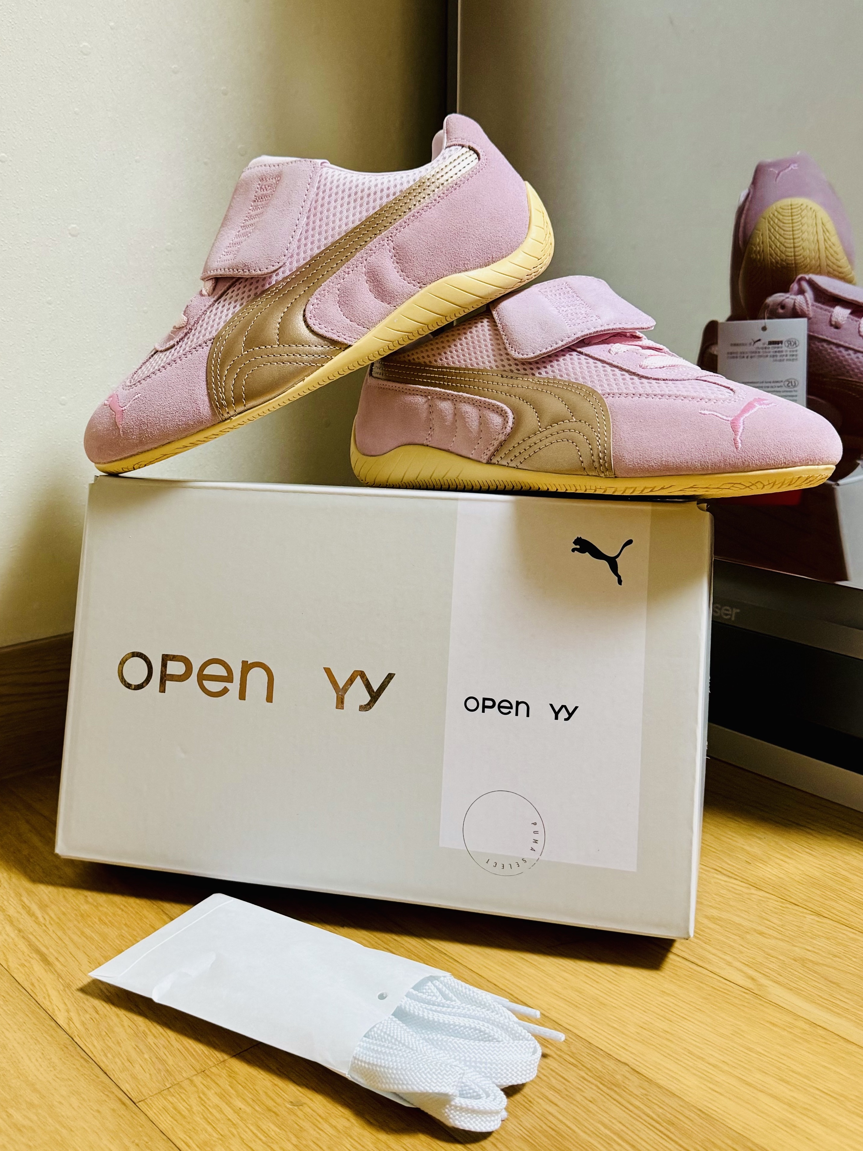 Puma x Open Yy Speedcat Whisp of Pink Chamomile 착용 스타일