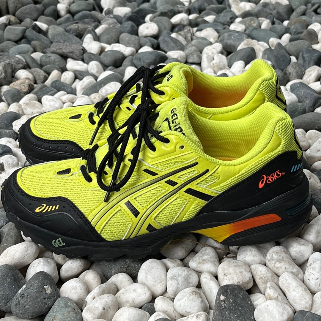 Asics x IAB Studio Gel-1090 Lime 착용 스타일 - 3