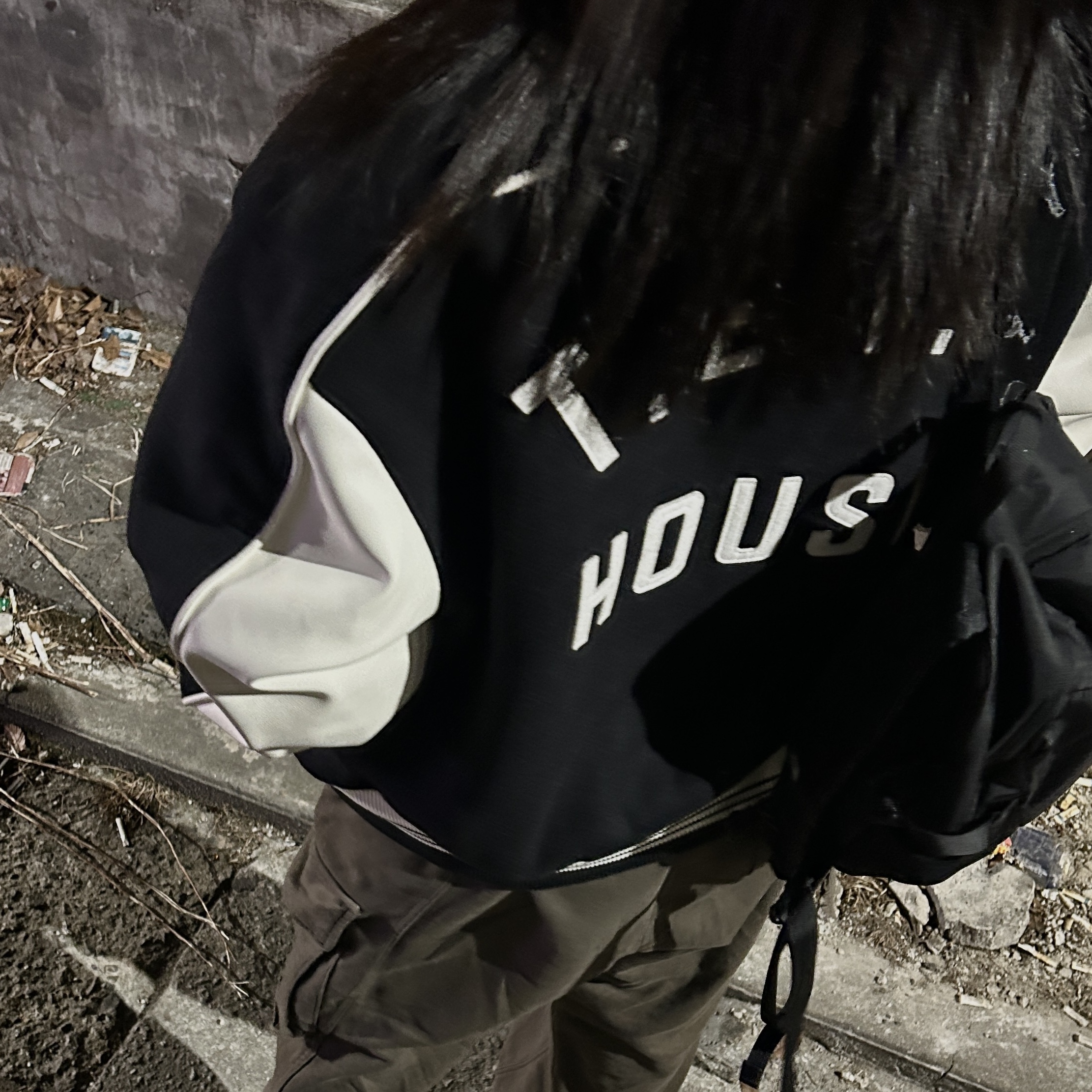 Thevinylhouse Wool Varsity Jacket Black, The North Face Stream 12 Black 착용 스타일 - 3