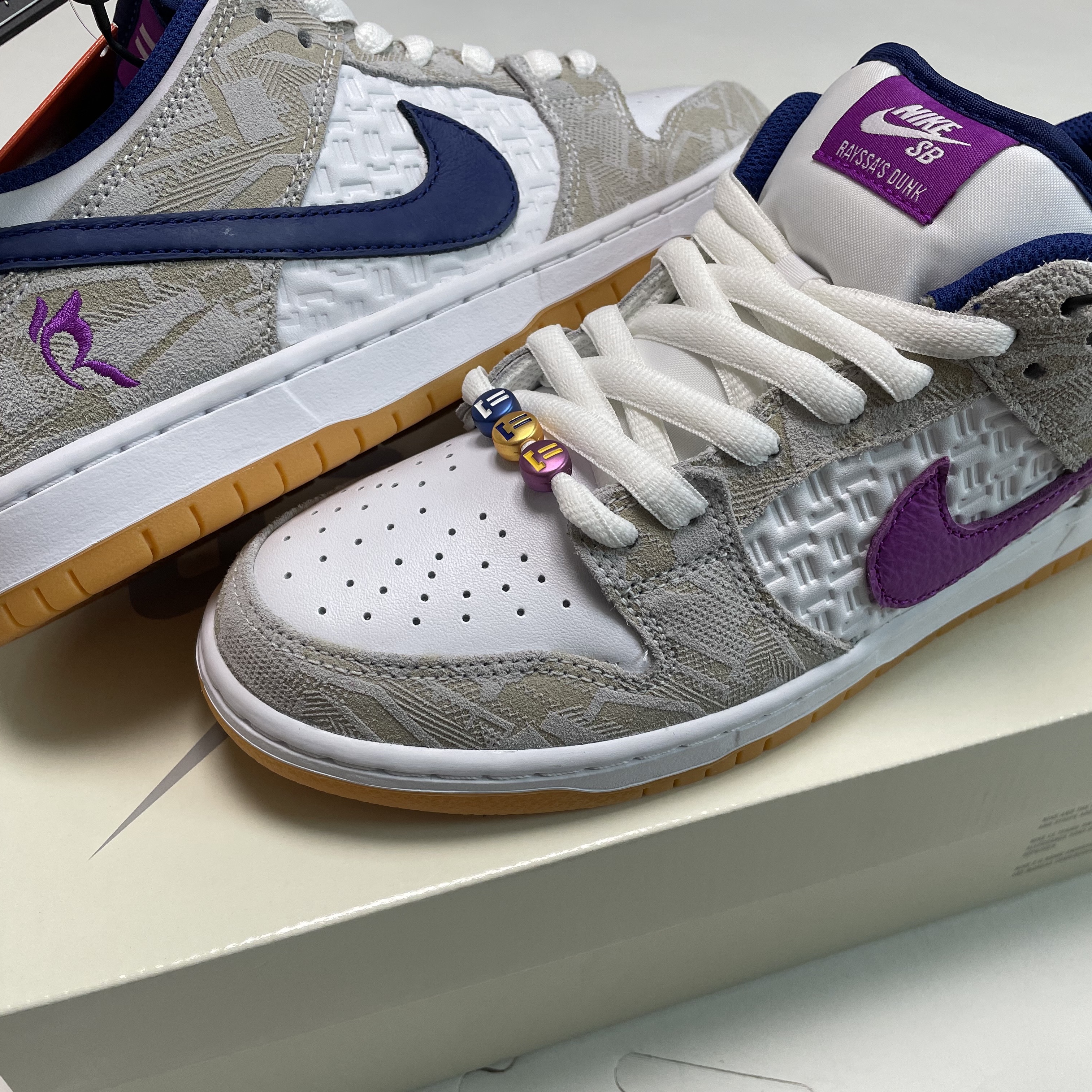 Nike x Rayssa Leal SB Dunk Low PRM Pure Platinum Vivid Purple 착용 스타일 - 1