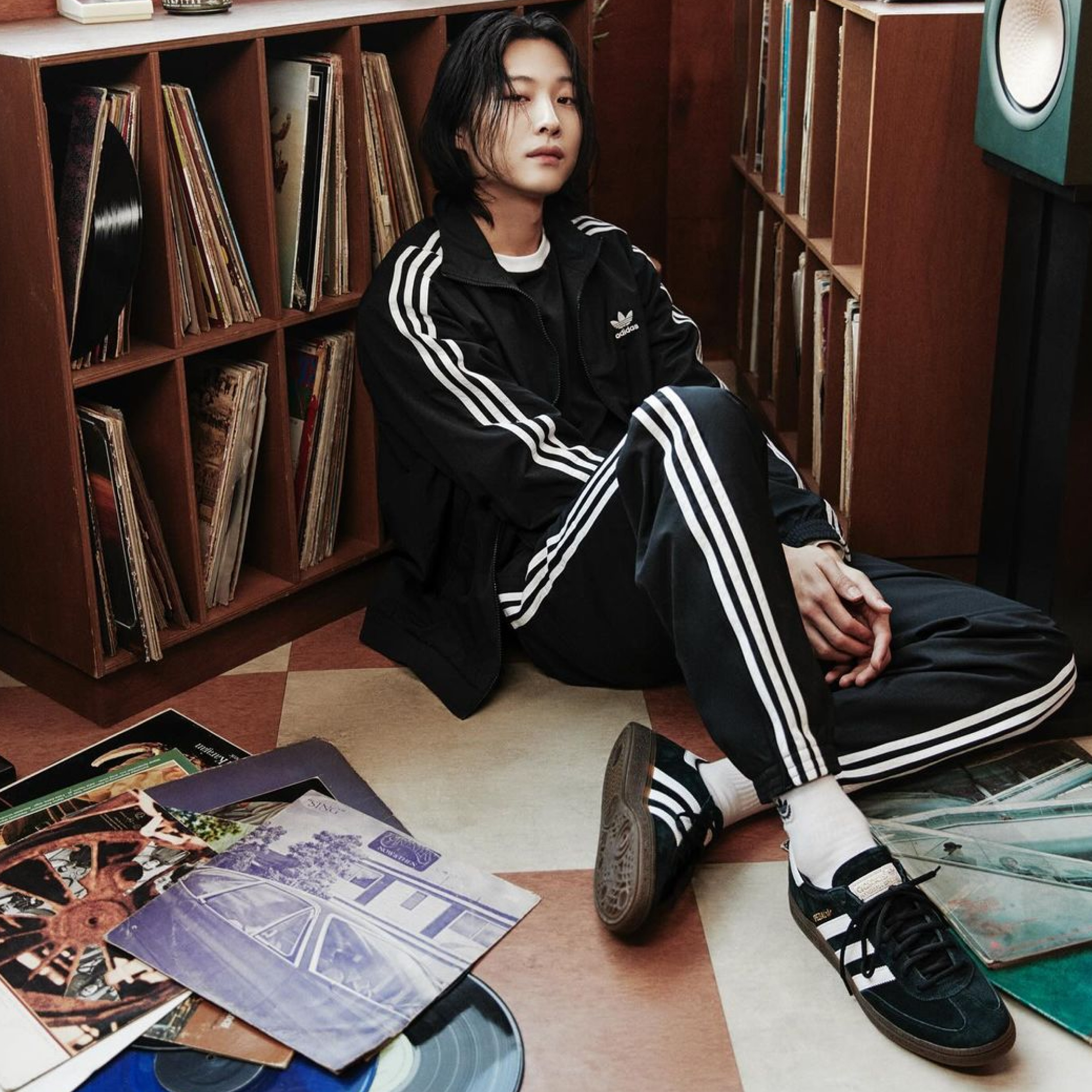 Adidas Spezial Handball Core Black 착용 스타일 - 2