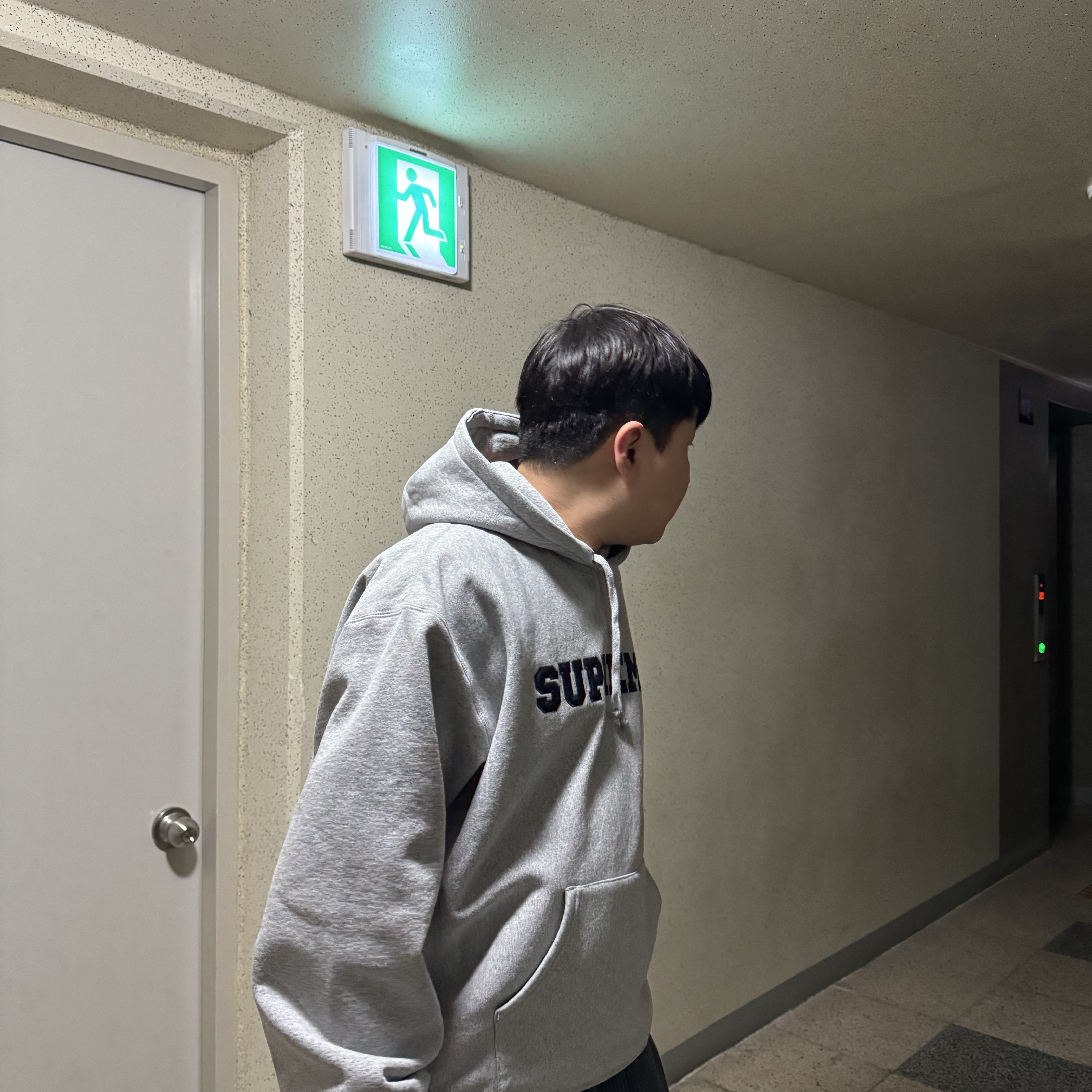 Supreme Collegiate Hooded Sweatshirt Heather Grey - 24SS 착용 스타일