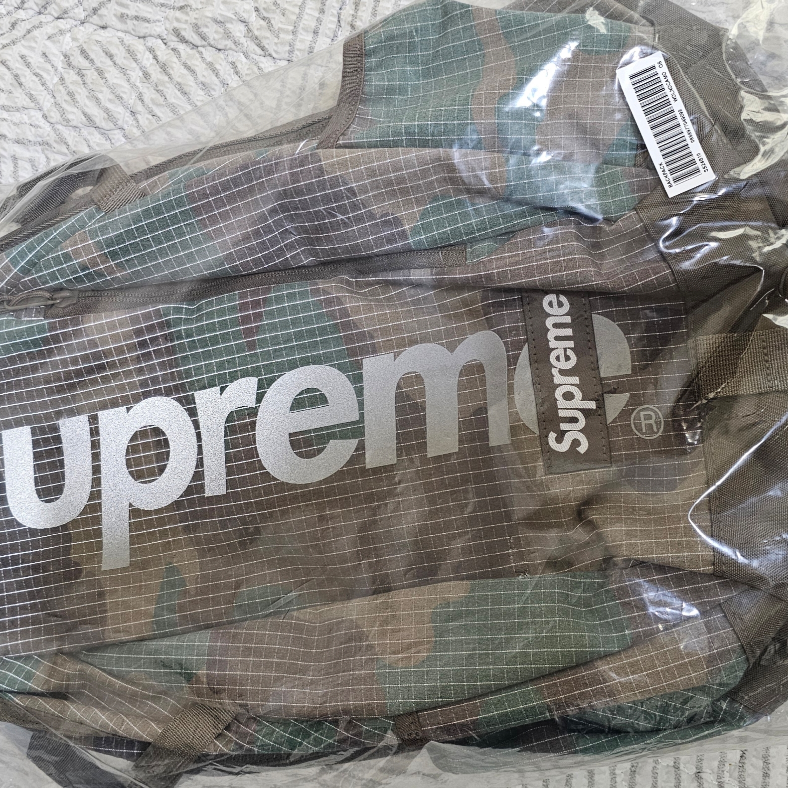 Supreme Backpack Woodland Camo - 24SS 착용 스타일