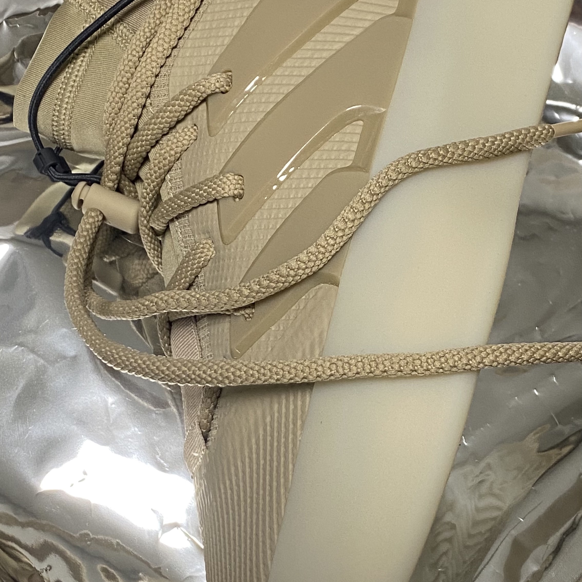Adidas x Fear of God Athletics I Basketball Clay 착용 스타일 - 1