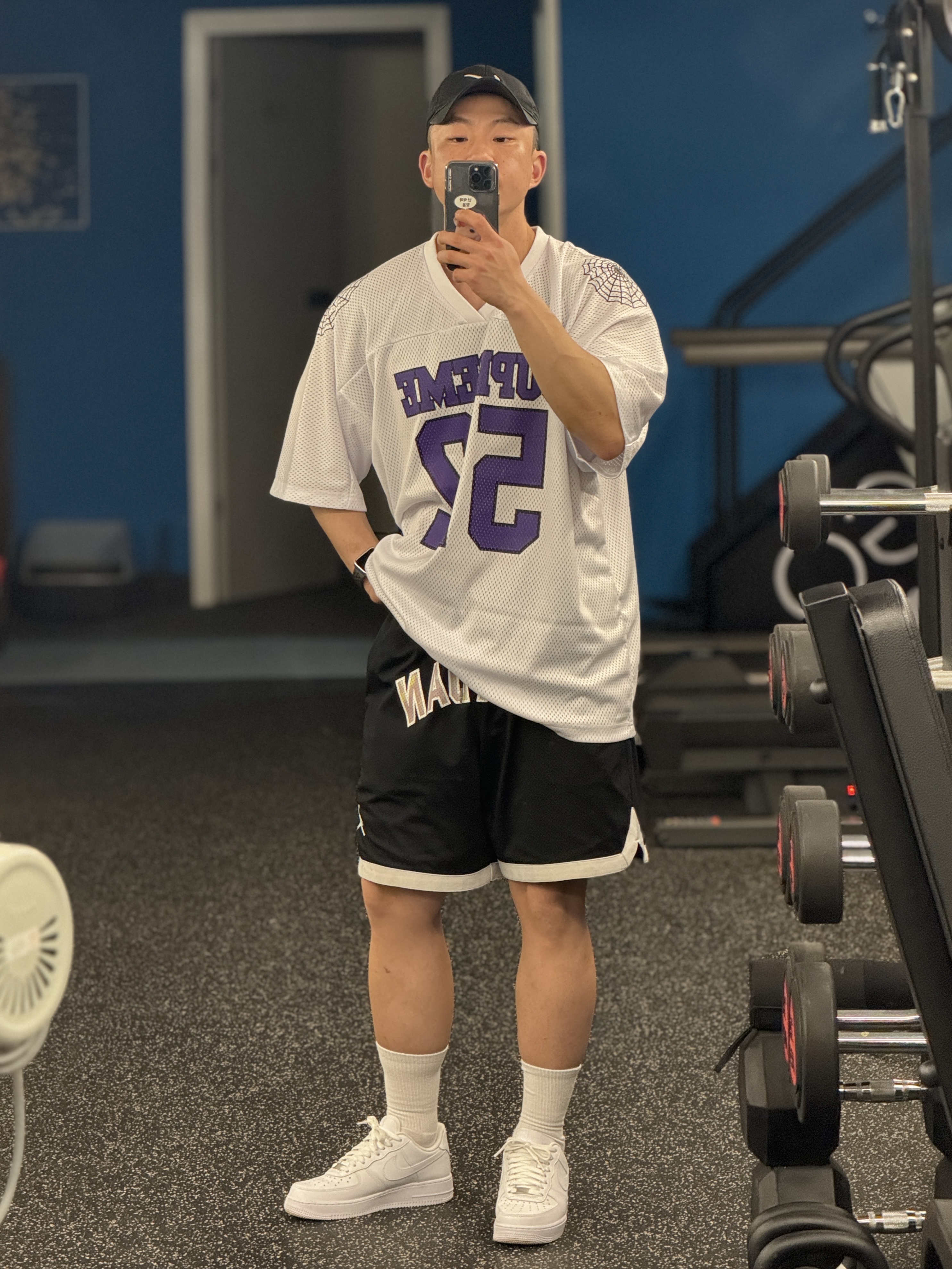 Supreme Spiderweb Football Jersey White - 24SS, Nike Air Force 1 '07 Low White 착용 스타일 - 2