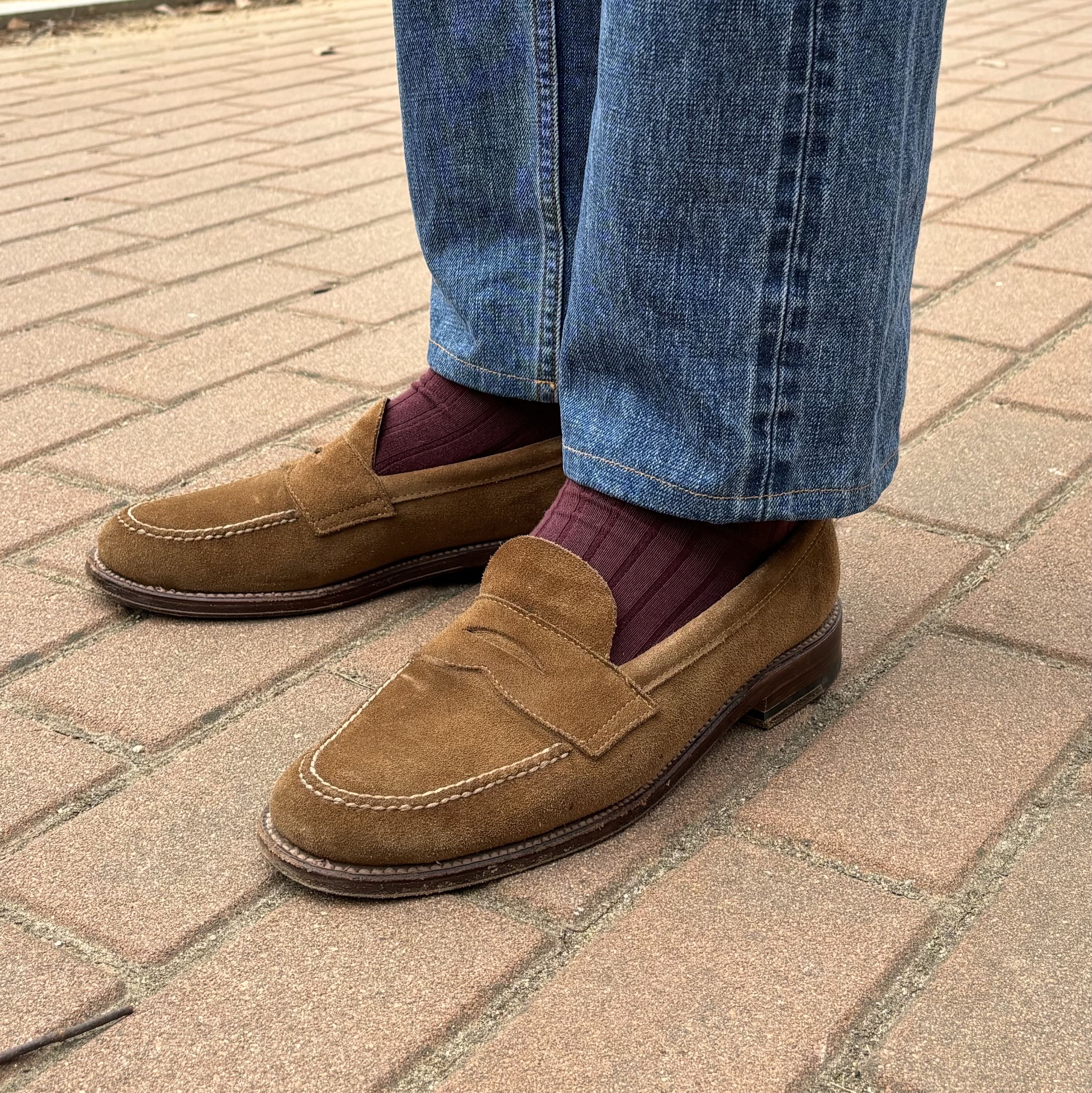 Alden 6243 Suede Unlined Flex Penny Loafer Snuff - D 착용 스타일 - 3