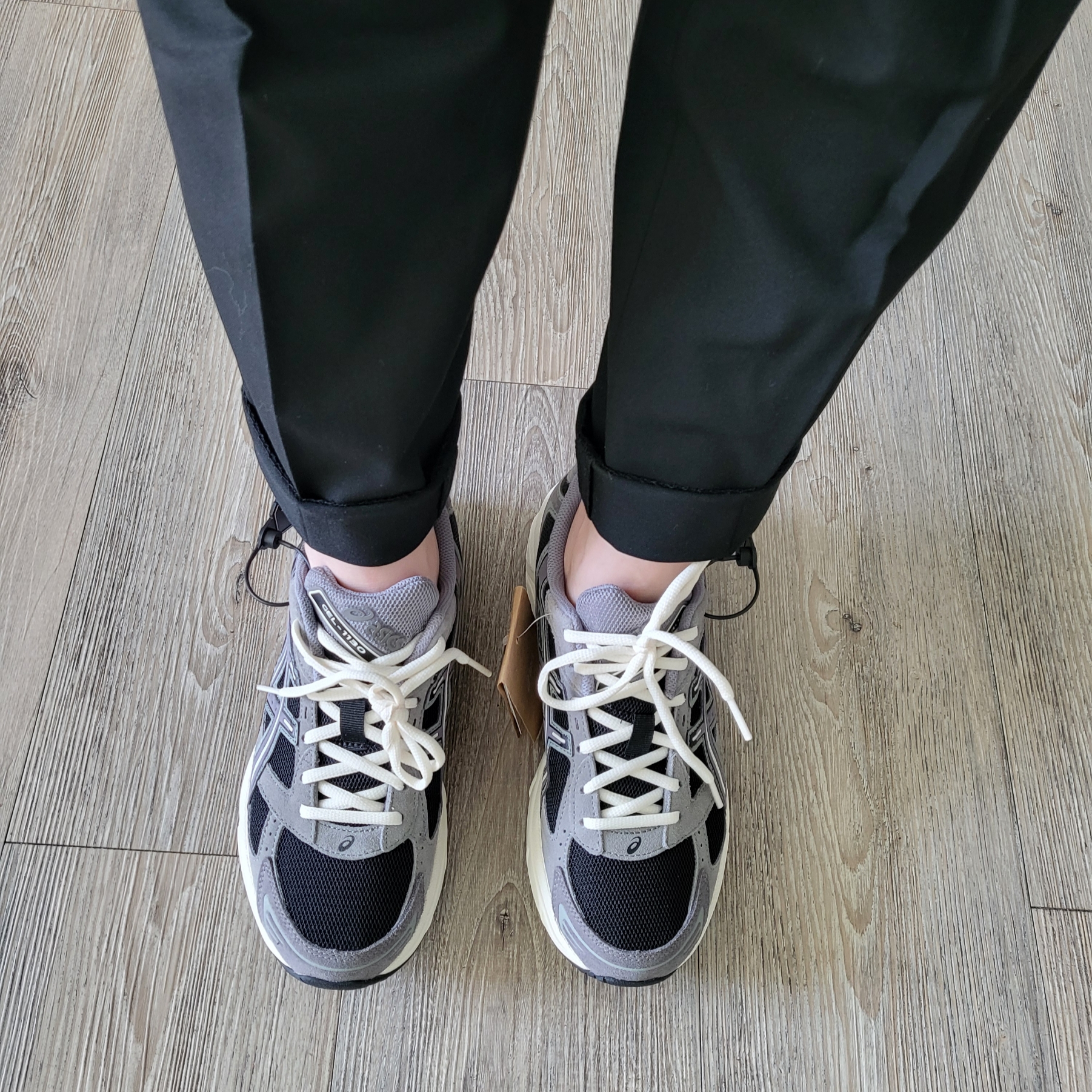 Asics Gel-1130 Black Carbon 착용 스타일