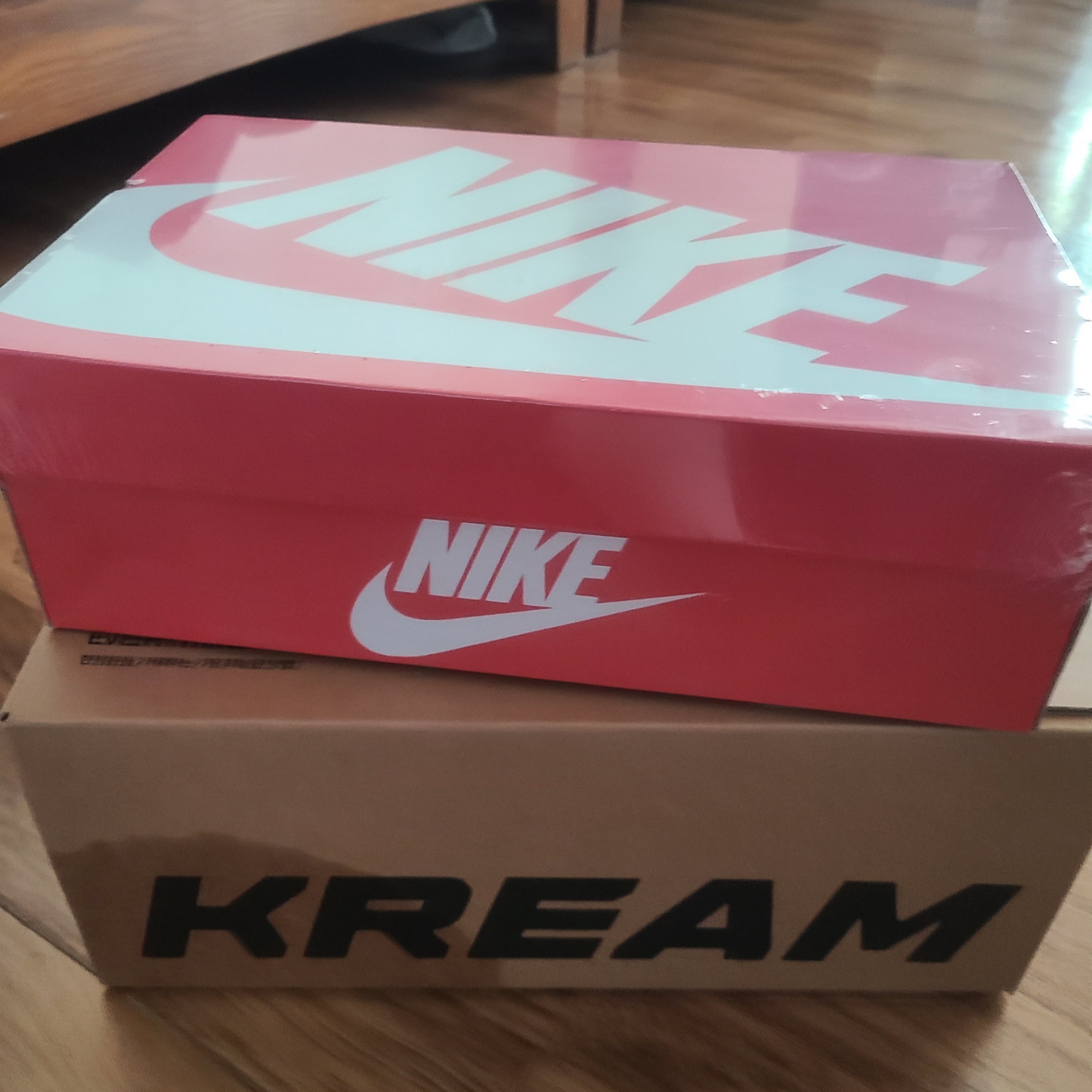 Nike Cortez White and Black 착용 스타일 - 1
