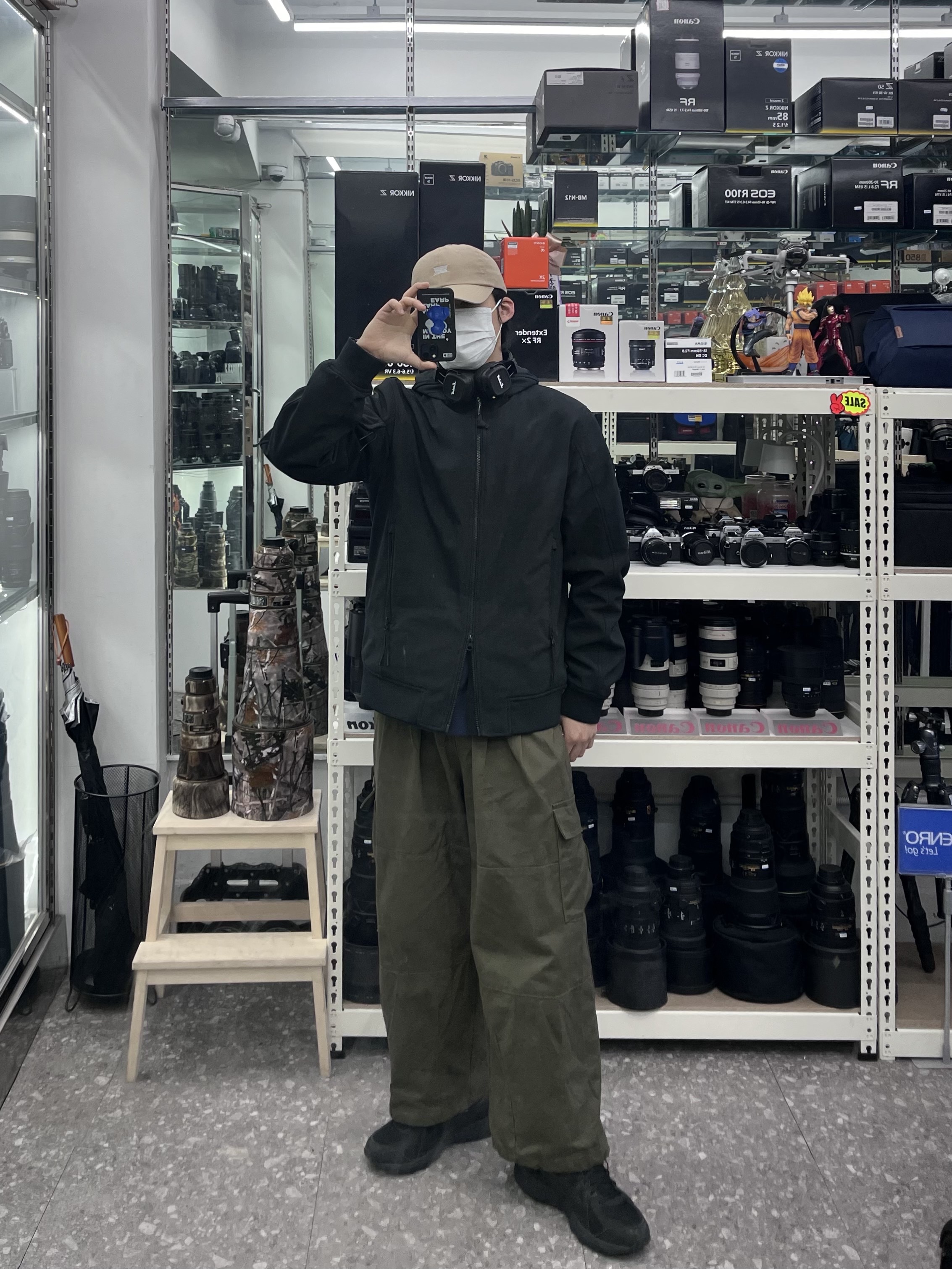 C.P. Company Shell-R Hooded Jacket Black - 23FW, Asics Jog 100 T Black - 4E Extra Wide 착용 스타일