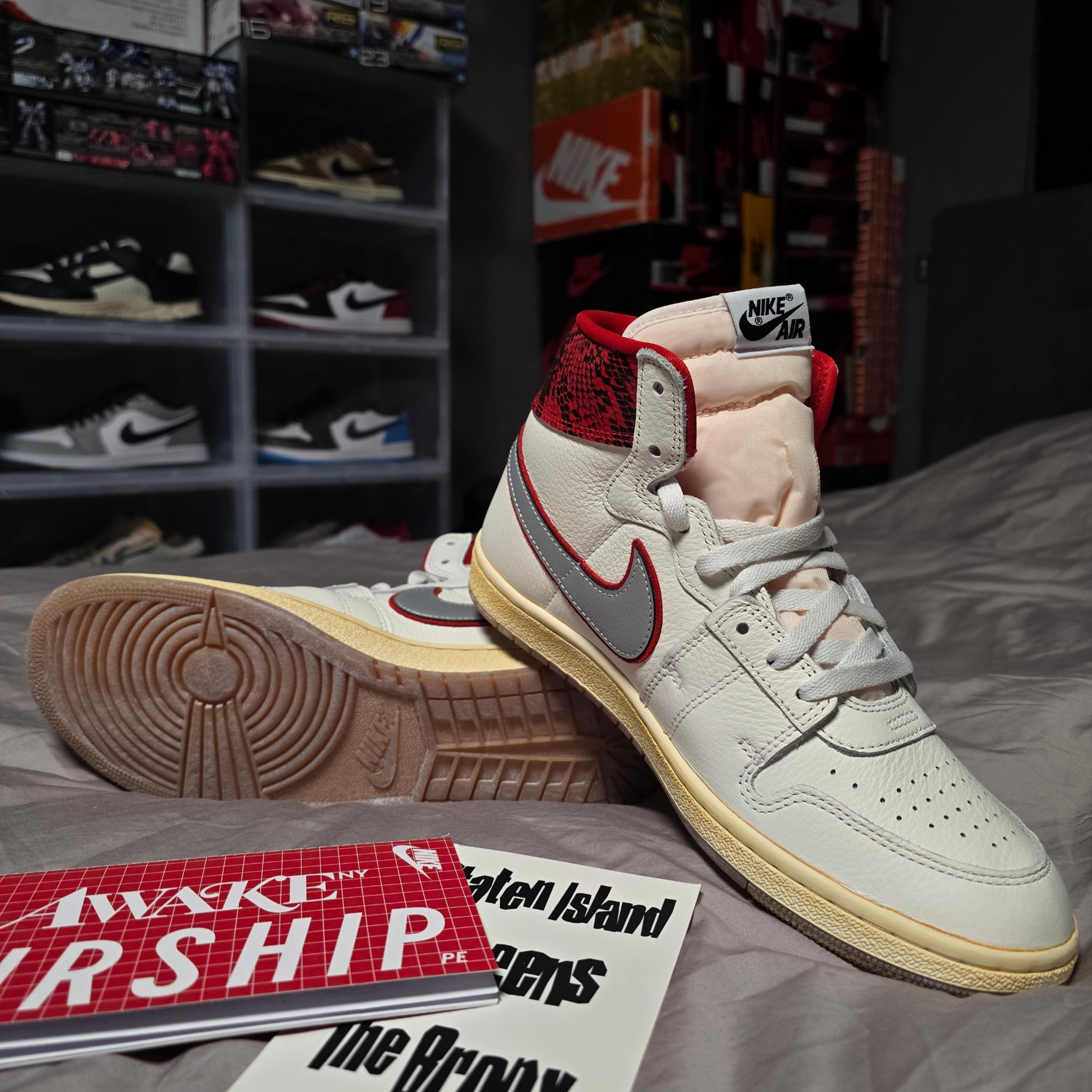 Jordan x Awake NY Air Ship PE SP Sail University Red 착용 스타일 - 1