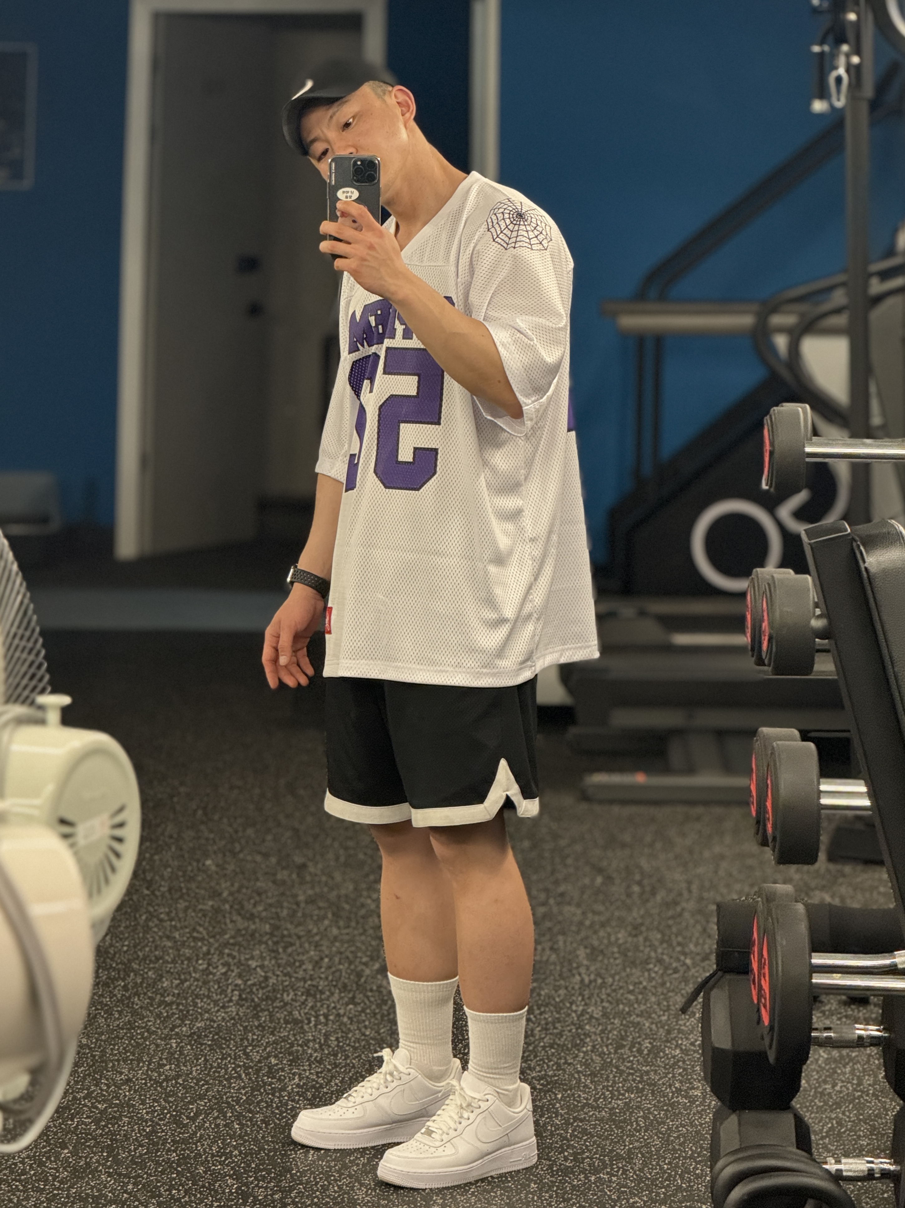 Supreme Spiderweb Football Jersey White - 24SS, Nike Air Force 1 '07 Low White 착용 스타일 - 1