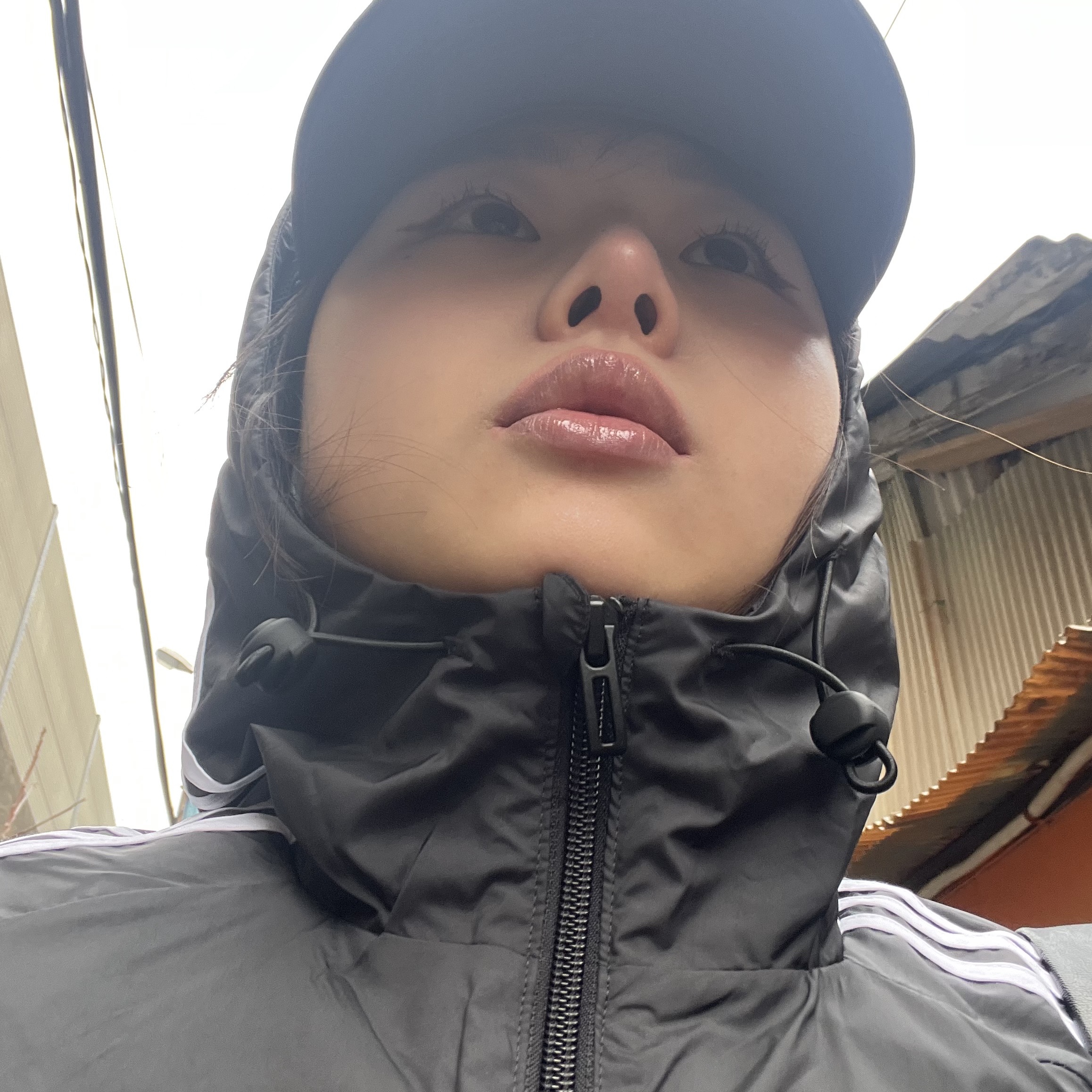 Adidas Essential 3S Woven Windbreaker Jacket Black - KR Sizing, Nike Legacy 91 Tech Cap Black 착용 스타일 - 3