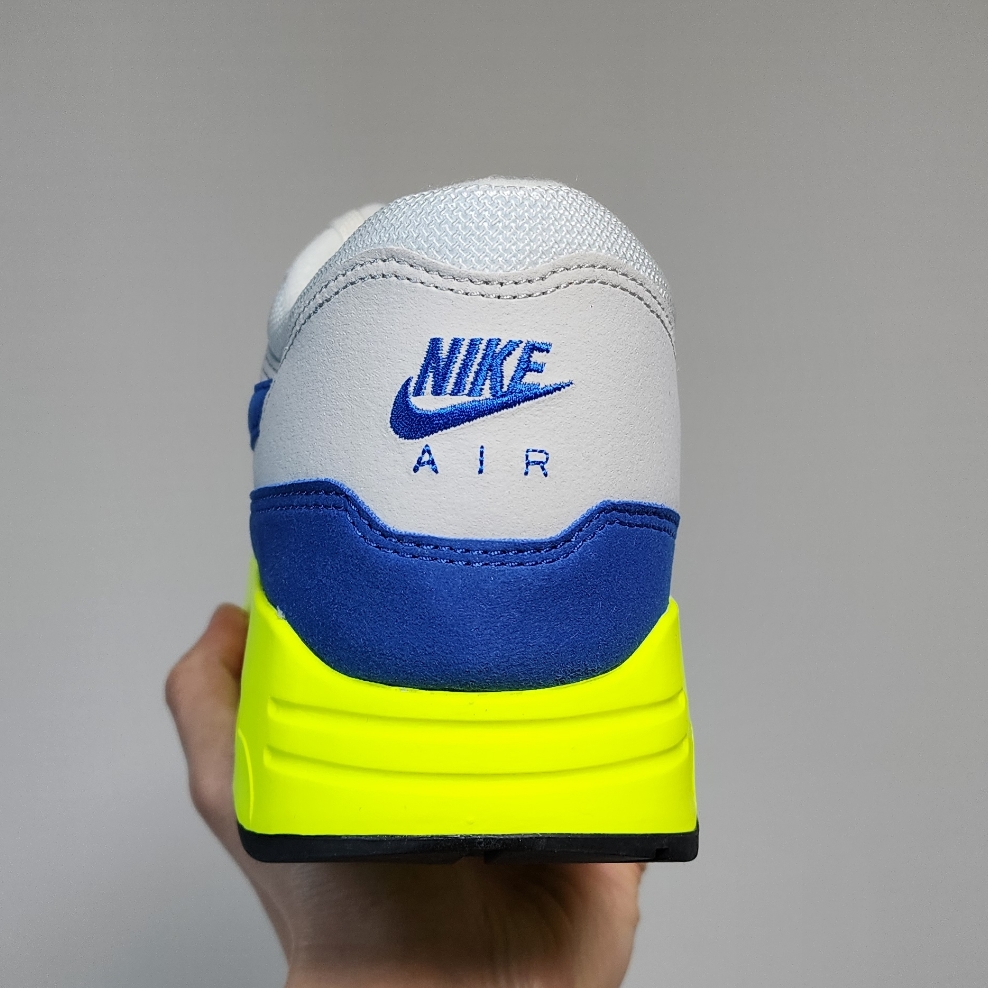 Nike Air Max 1 '86 OG Royal Volt 착용 스타일