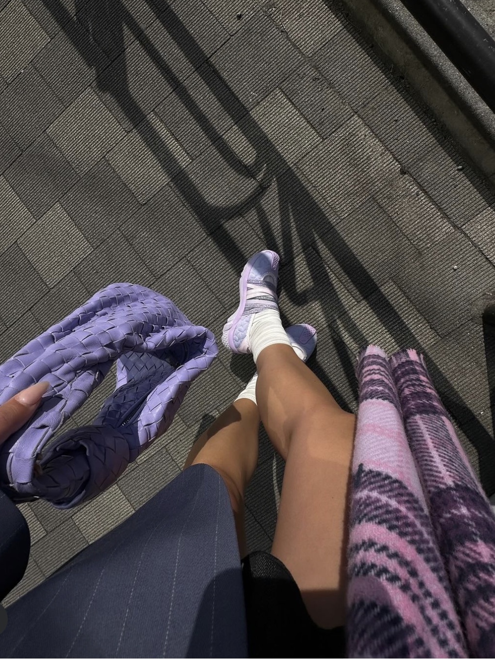 (W) Asics x Kiko Kostadinov x Heaven by Marc Jacobs Gel-Lokros Vapor Cosmos 착용 스타일 - 4
