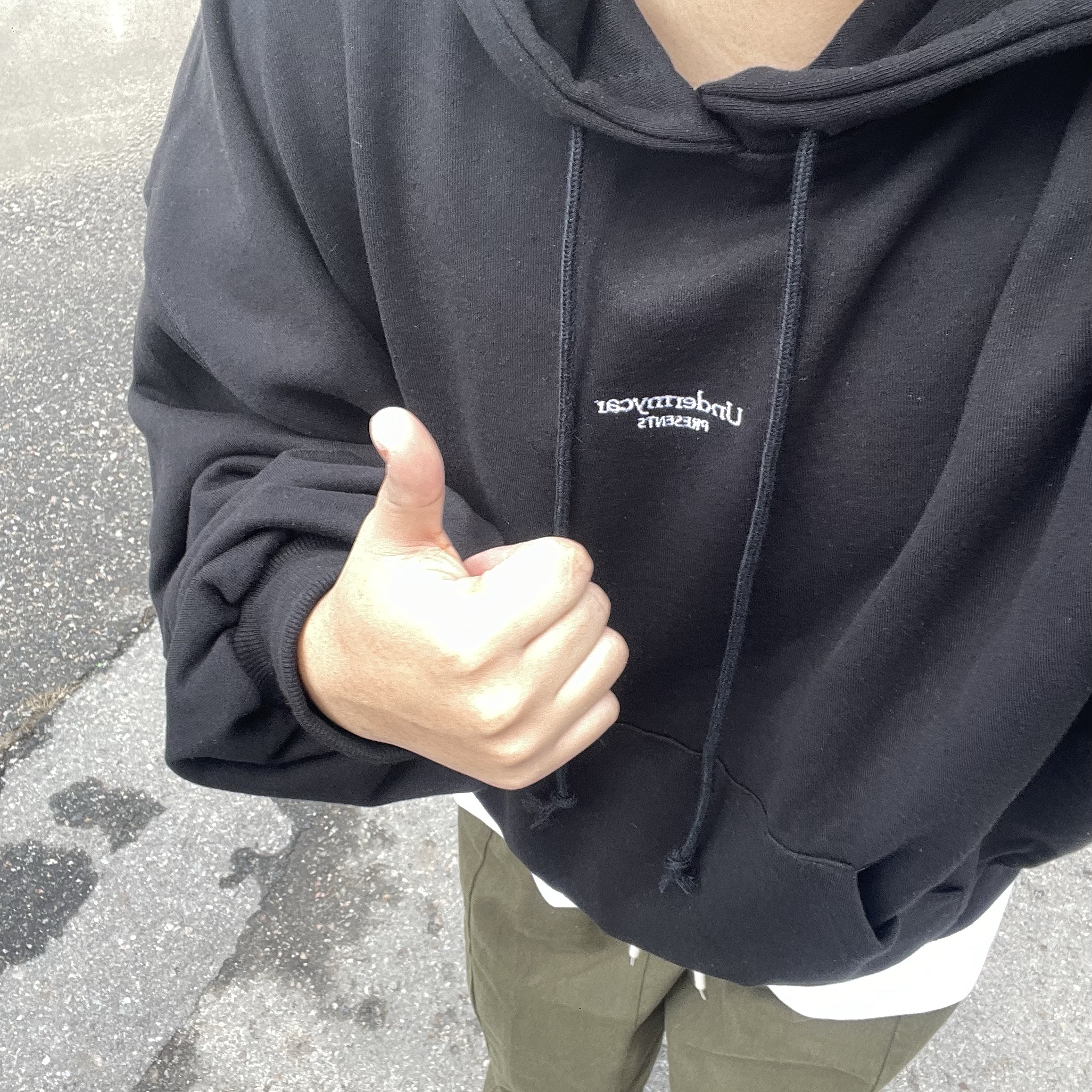 Undermycar Mu.09 Anti Fxxking Logo Play Oversized Hoodie Black 착용 스타일