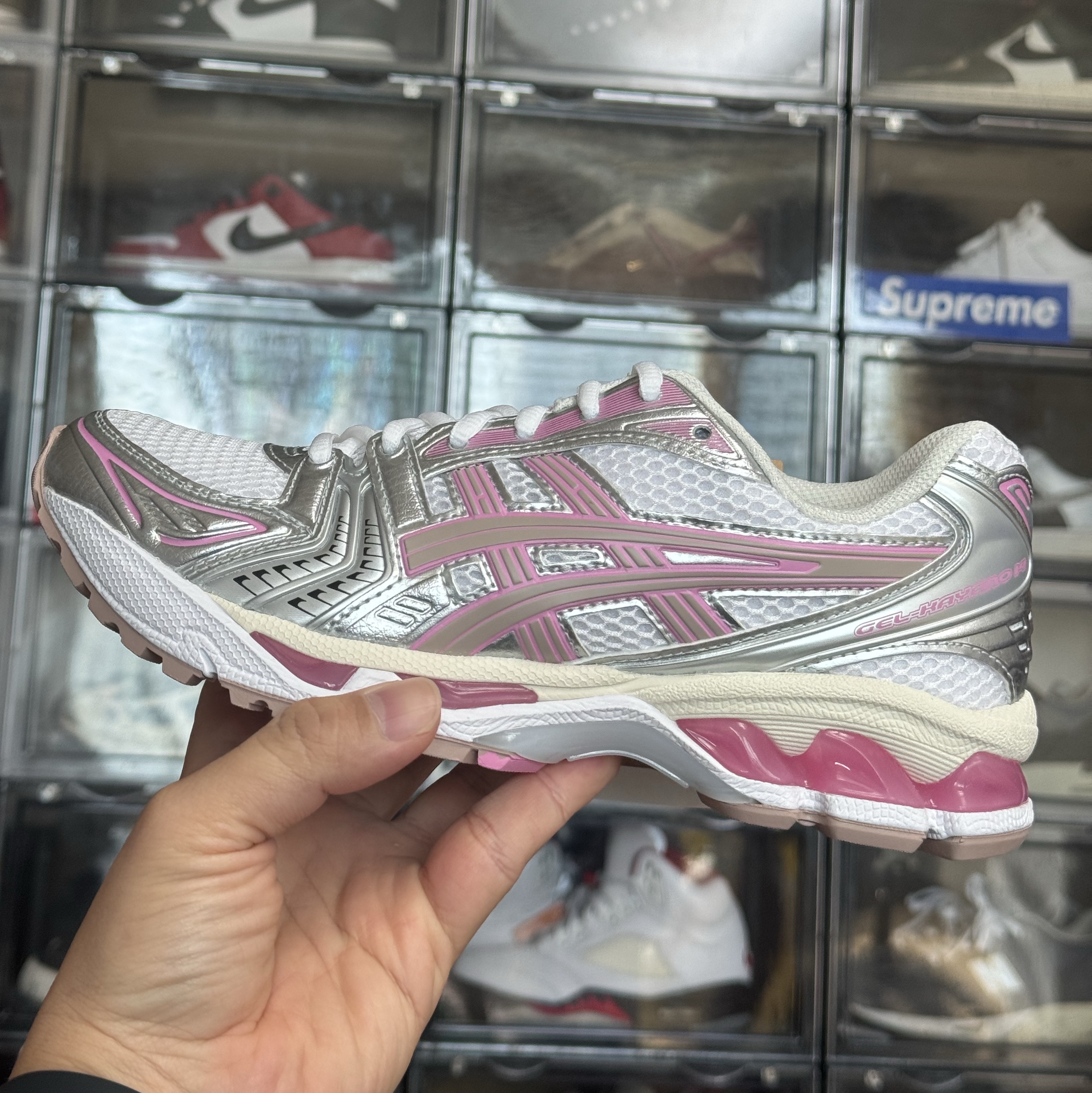 Asics Unlimited Gel-Kayano 14 White Fawn 착용 스타일