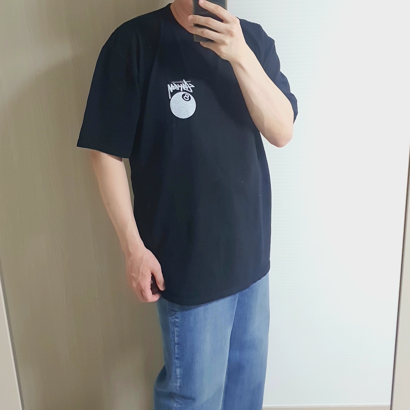 Stussy 8 Ball Pigment Dyed T-Shirt Black 착용 스타일