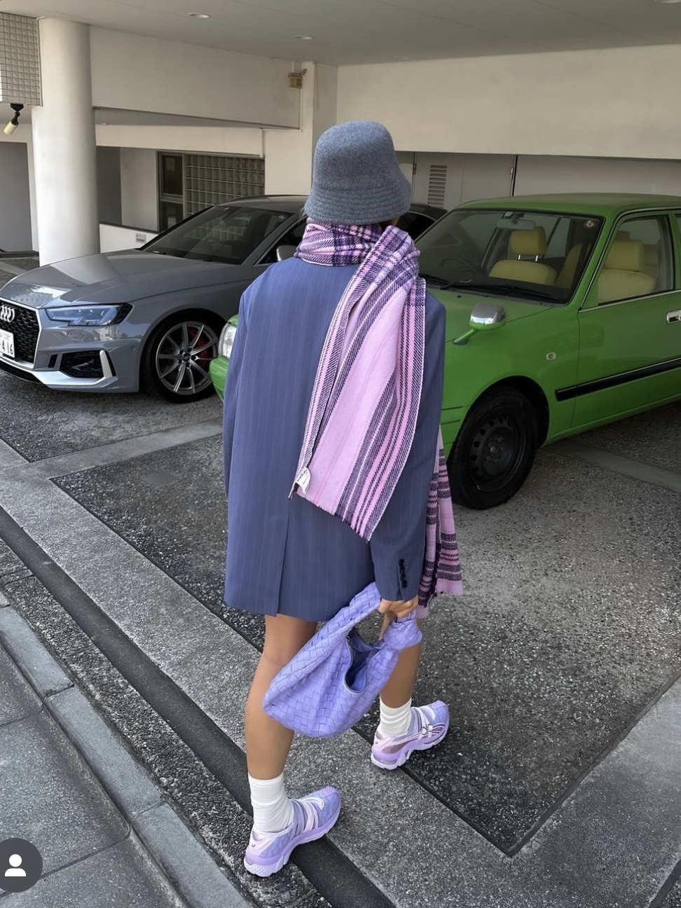 (W) Asics x Kiko Kostadinov x Heaven by Marc Jacobs Gel-Lokros Vapor Cosmos 착용 스타일 - 1
