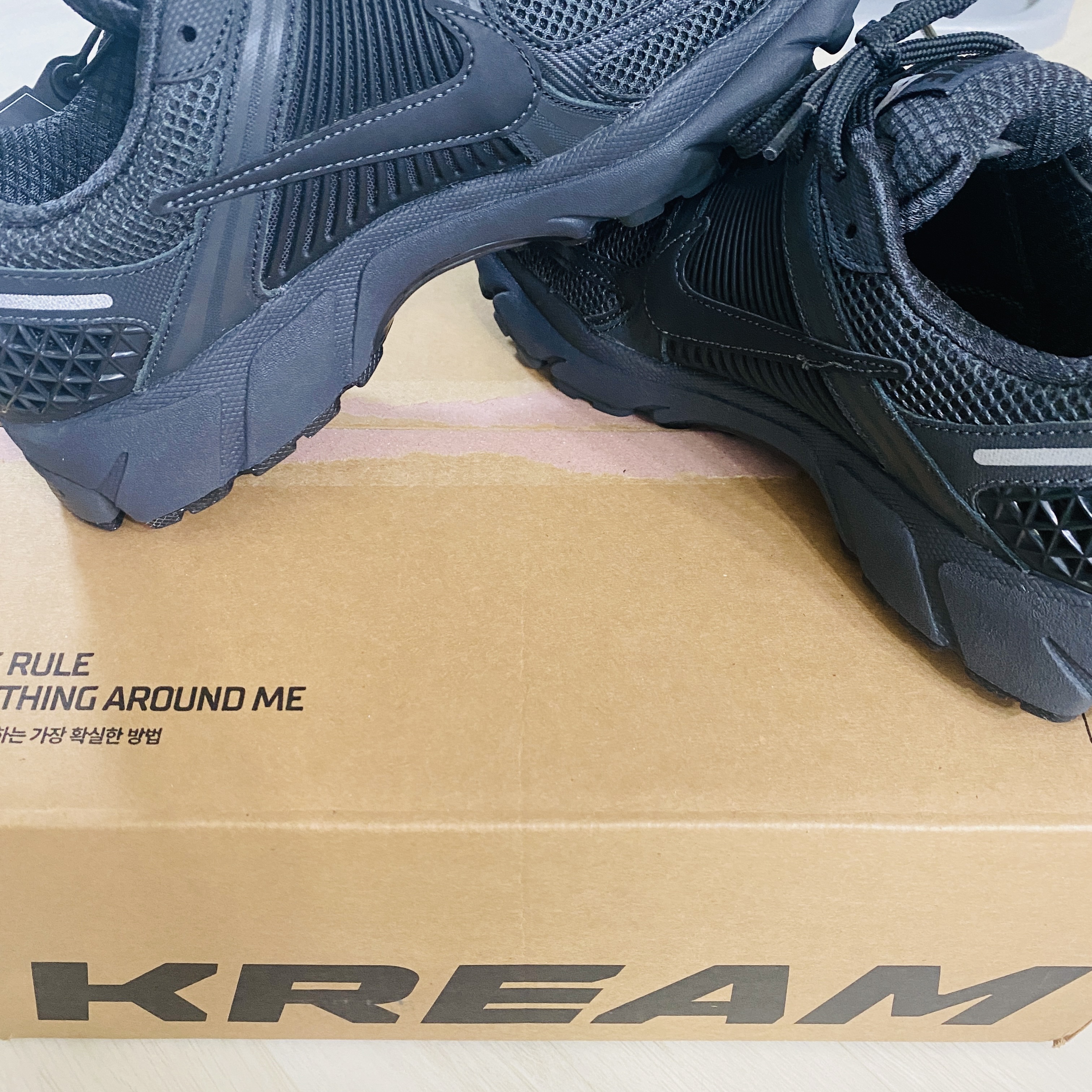 Nike Zoom Vomero 5 SP Anthracite 2023 착용 스타일