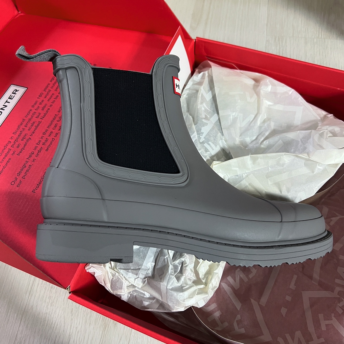 (W) Hunter Commando Chelsea Boots Grey Heron, (W) Hunter Commando Chelsea Boots Black 착용 스타일