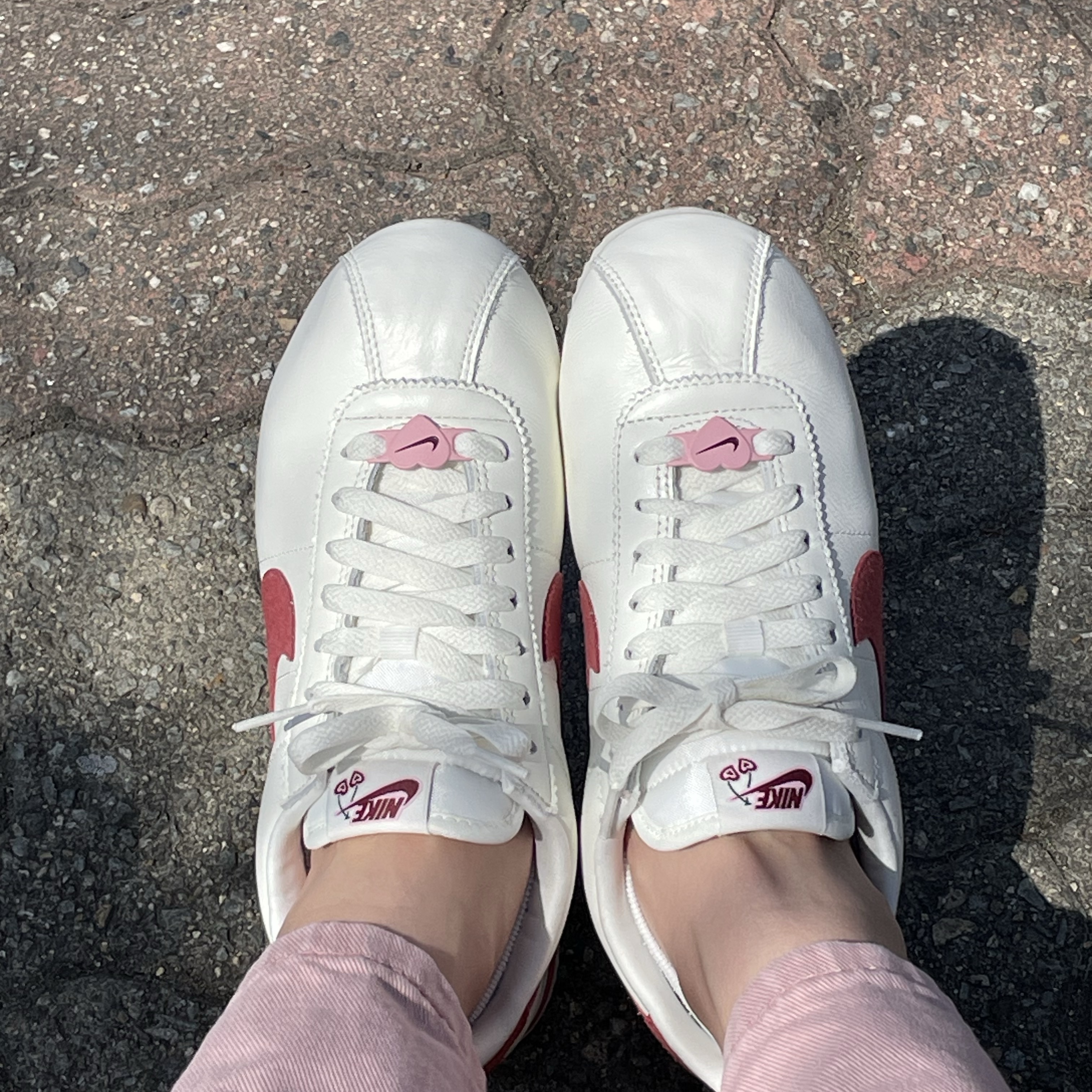 (W) Nike Cortez SE Valentine Day Sail Adobe 착용 스타일 - 3