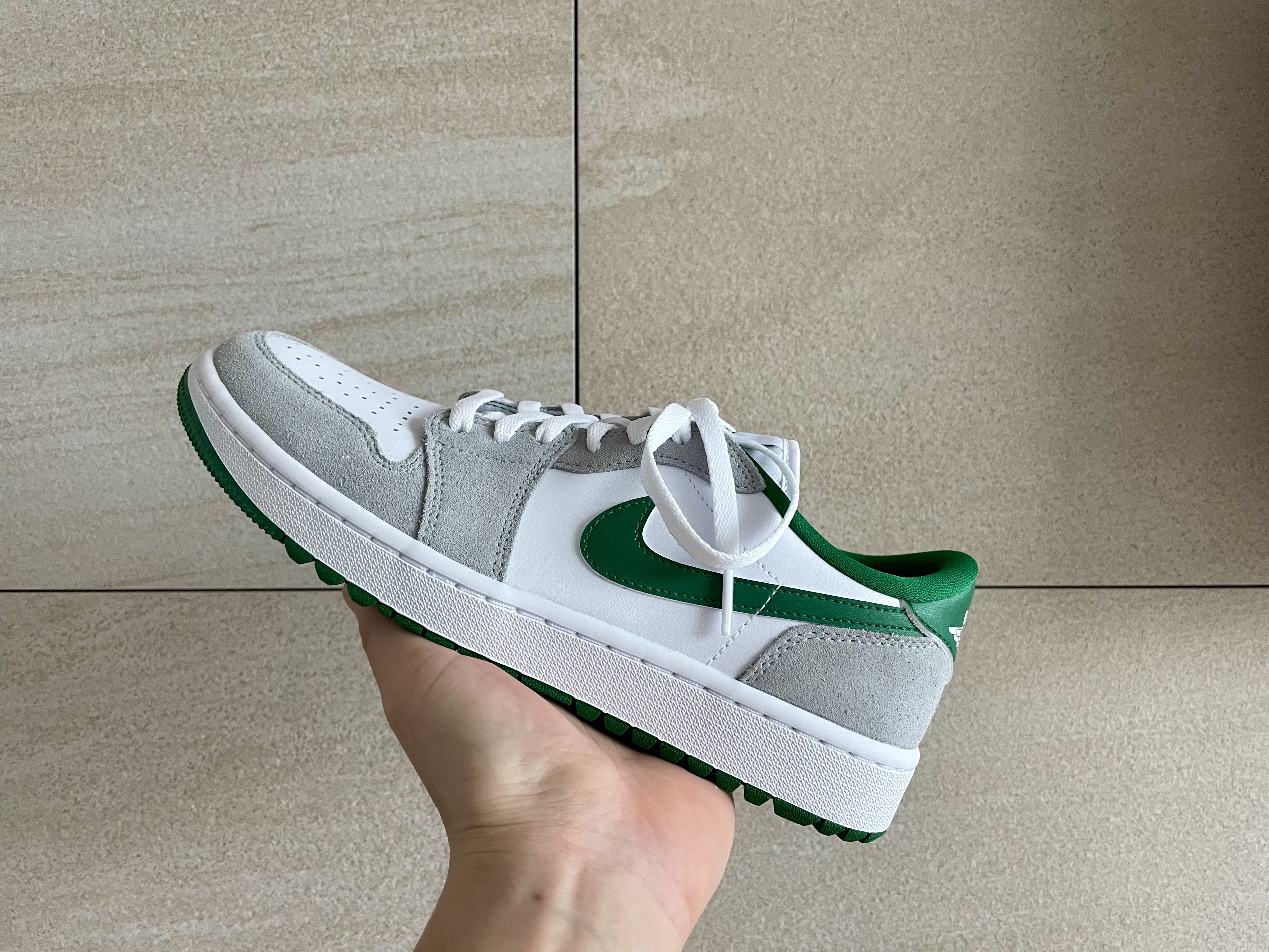 Jordan 1 Low Golf Pine Green 착용 스타일