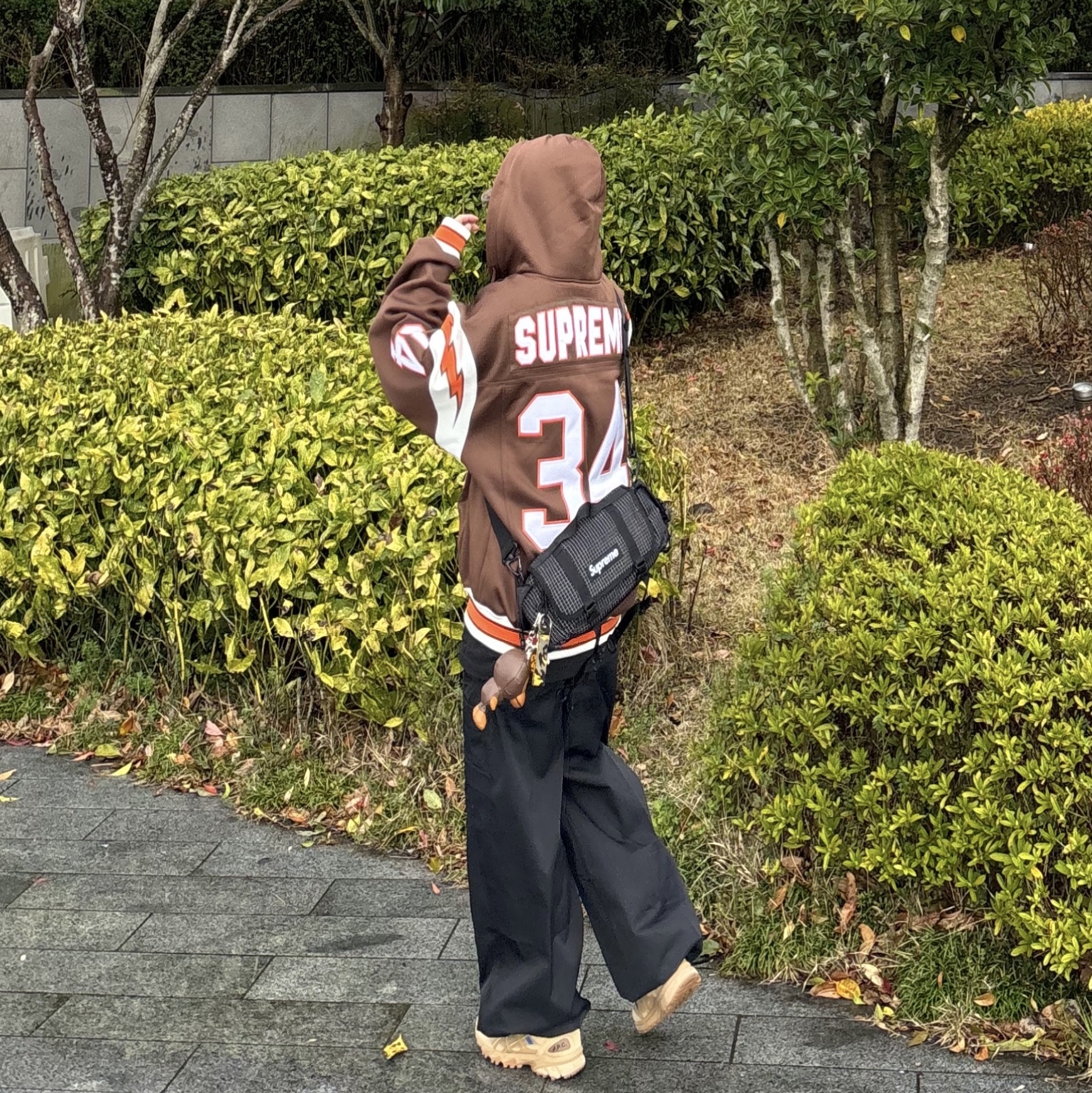 Supreme Football Zip Up Hooded Sweatshirt Brown - 24SS, Supreme Flames Jacquard Denim Camp Cap Washed Black - 23SS 착용 스타일 - 2