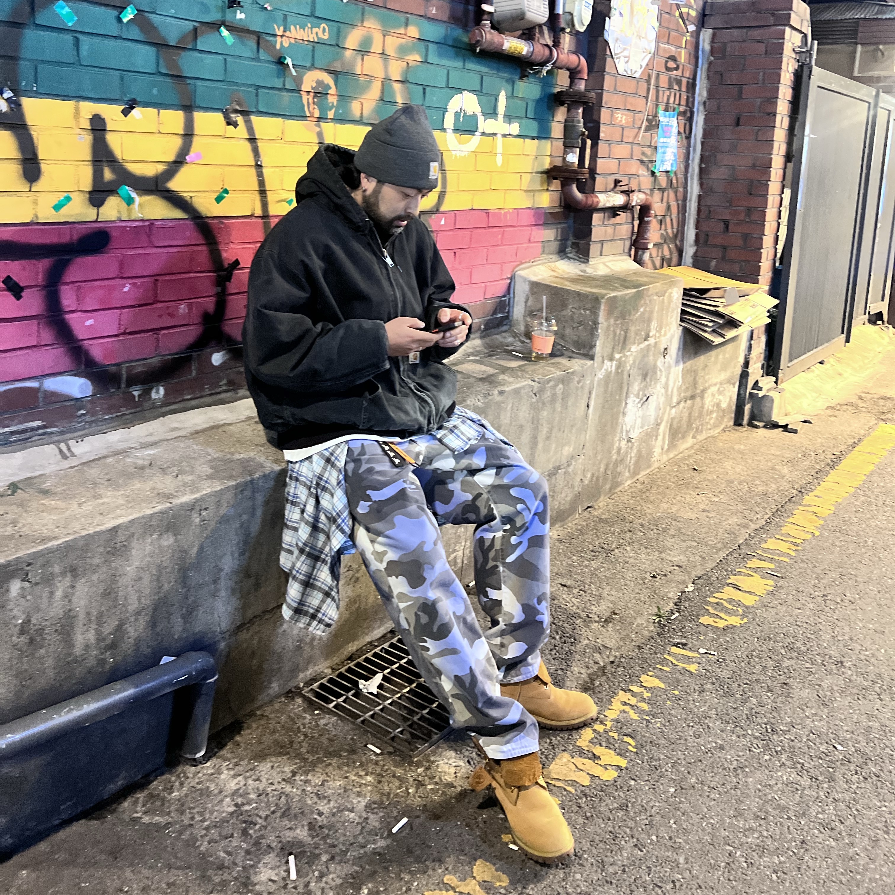 Stussy Spray Dye Canvas Big OL' Jean Blue Camo, Timberland Premium 6 inch Waterproof Boot Wheat Nubuck - Wide 착용 스타일 - 1