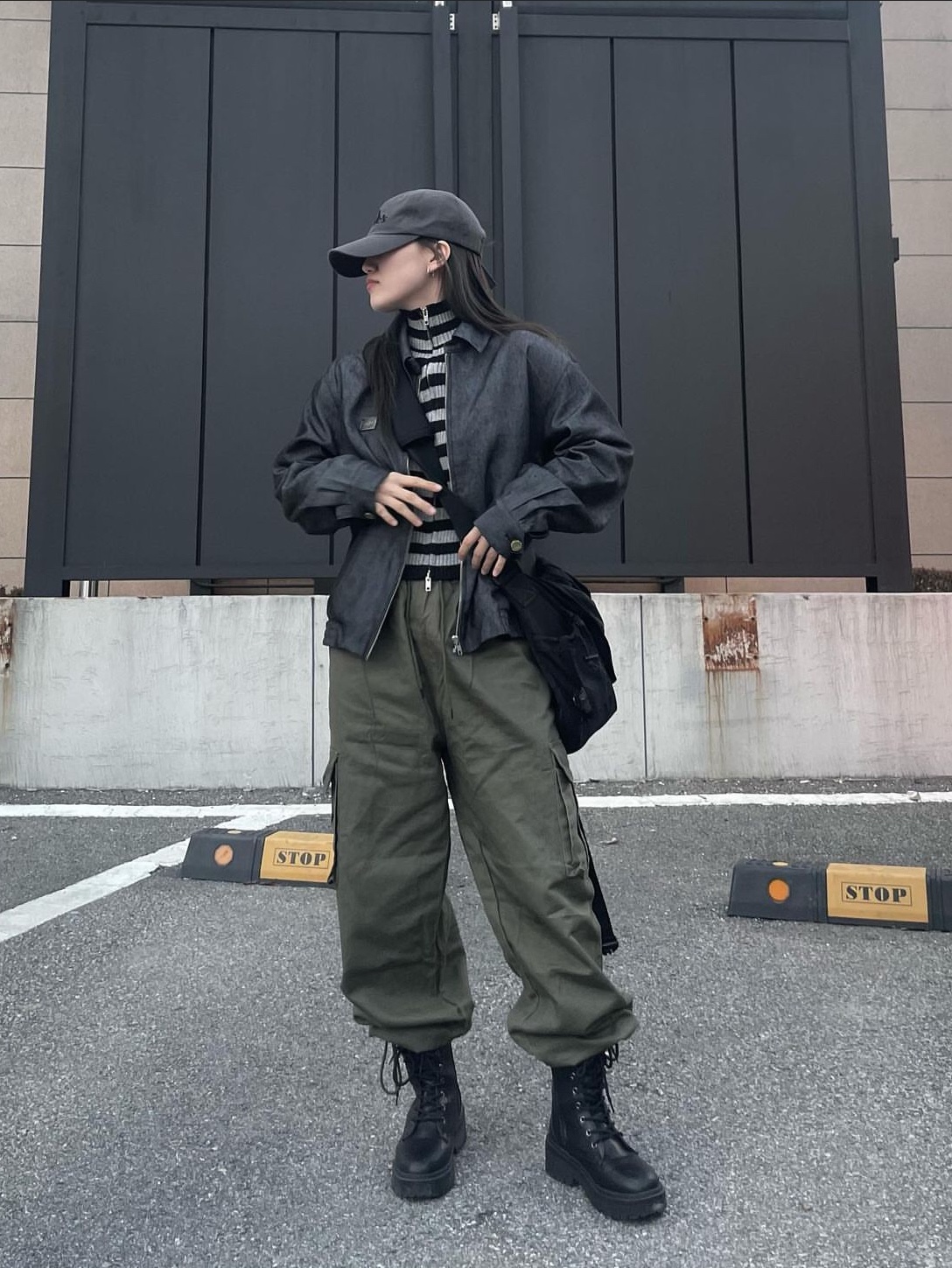 Traktat Staff Harrington Jacket Black 착용 스타일 - 1